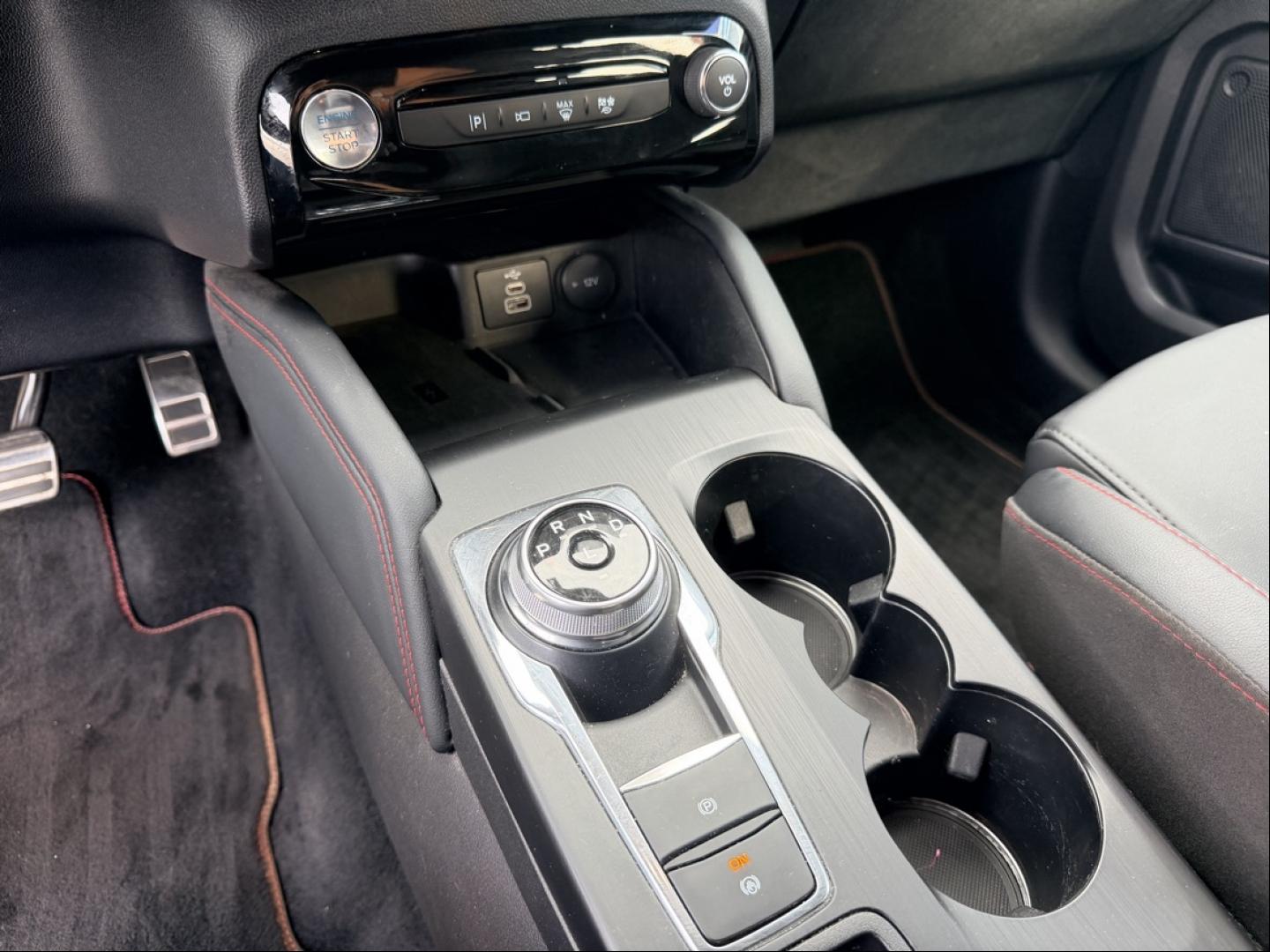 Image FORD Kuga 2.5 Duratec 180 ch Hybrid FlexiFuel ST-Line X Powershift