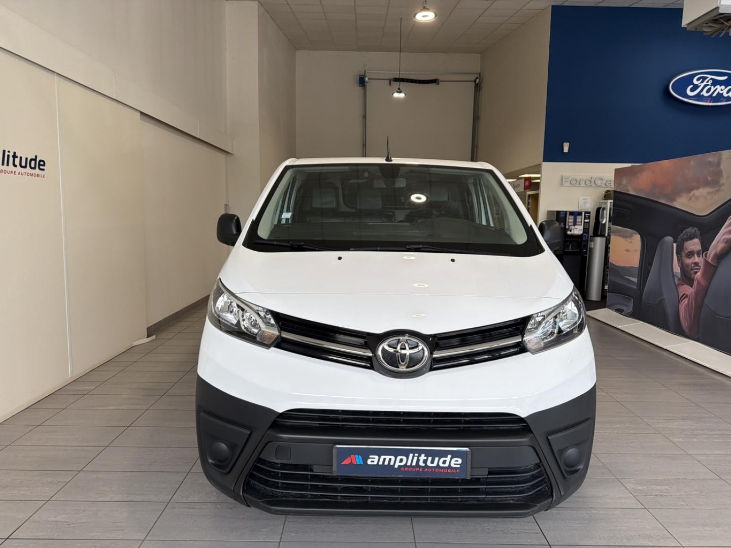 Image TOYOTA PROACE Compact 1.5 D-4D 120 Dynamic MY20