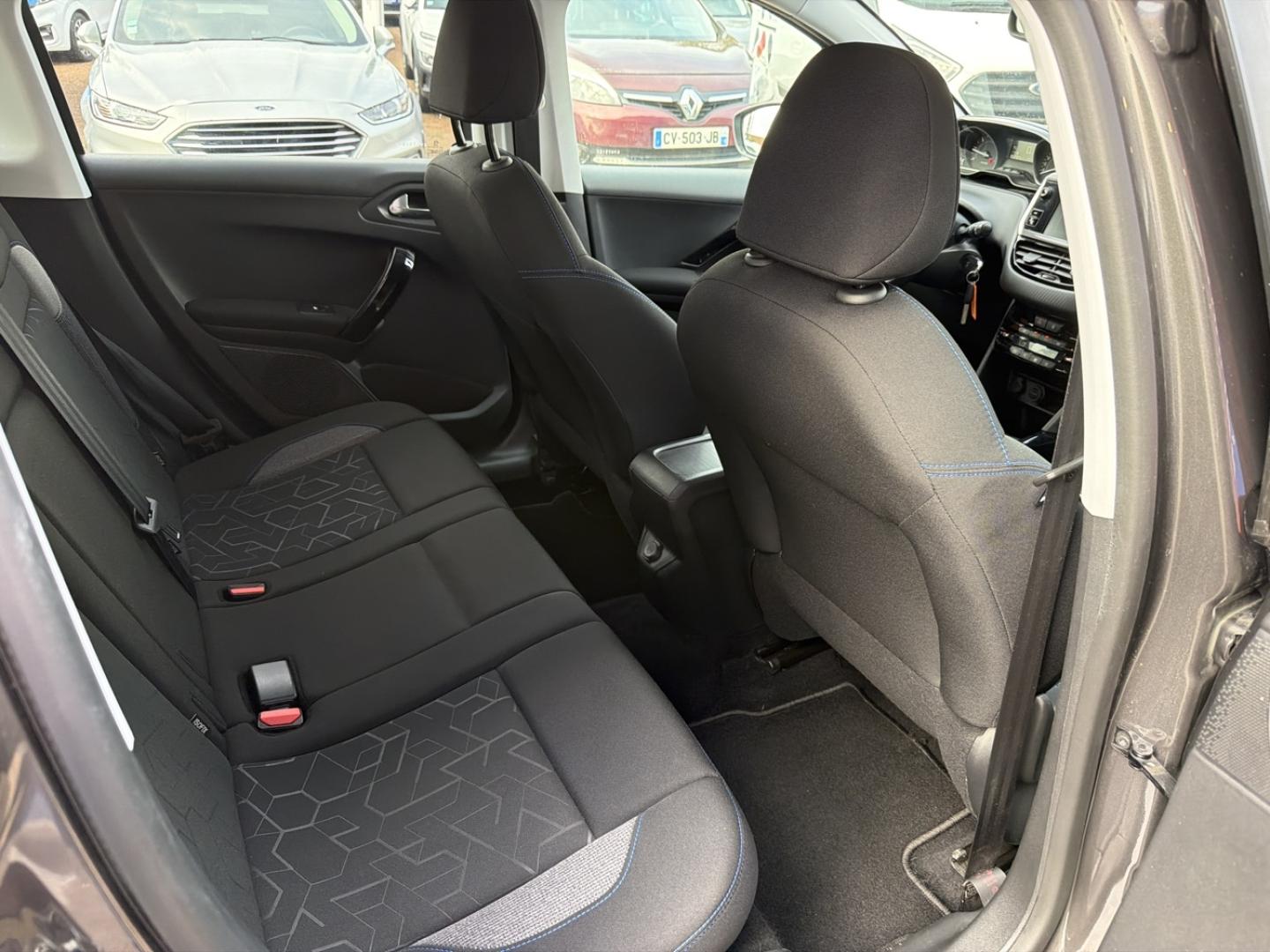 Image PEUGEOT 2008 1.5 BlueHDi 100ch E6.c Signature S&S BVM5 86g