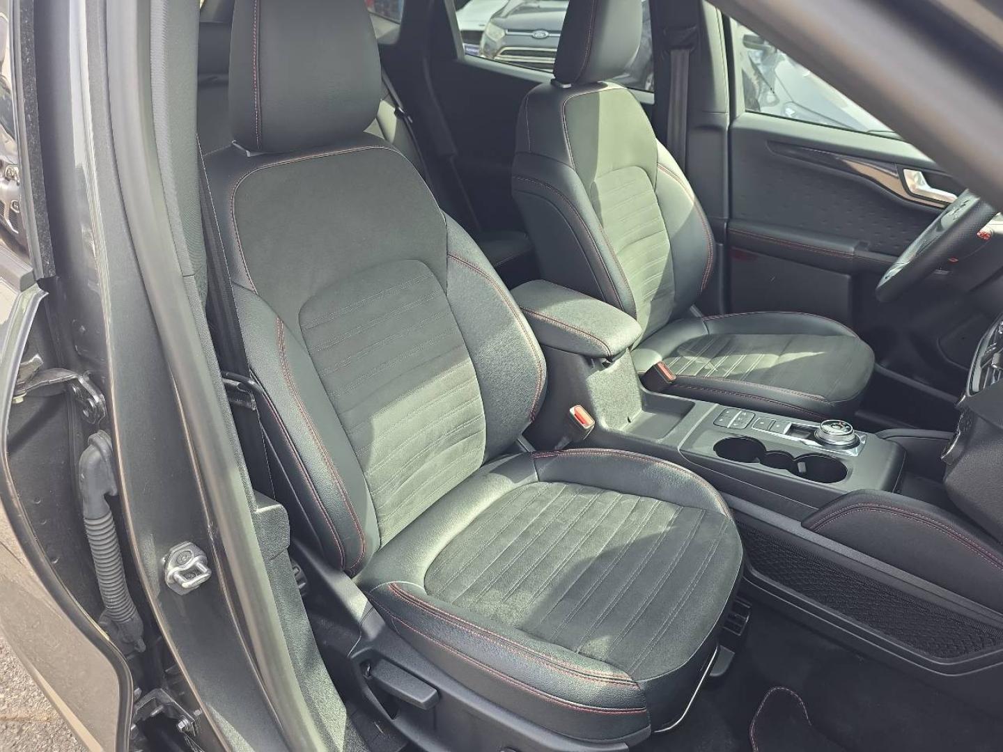 Image FORD Kuga 2.5 Duratec 225ch PowerSplit PHEV ST-Line X eCVT