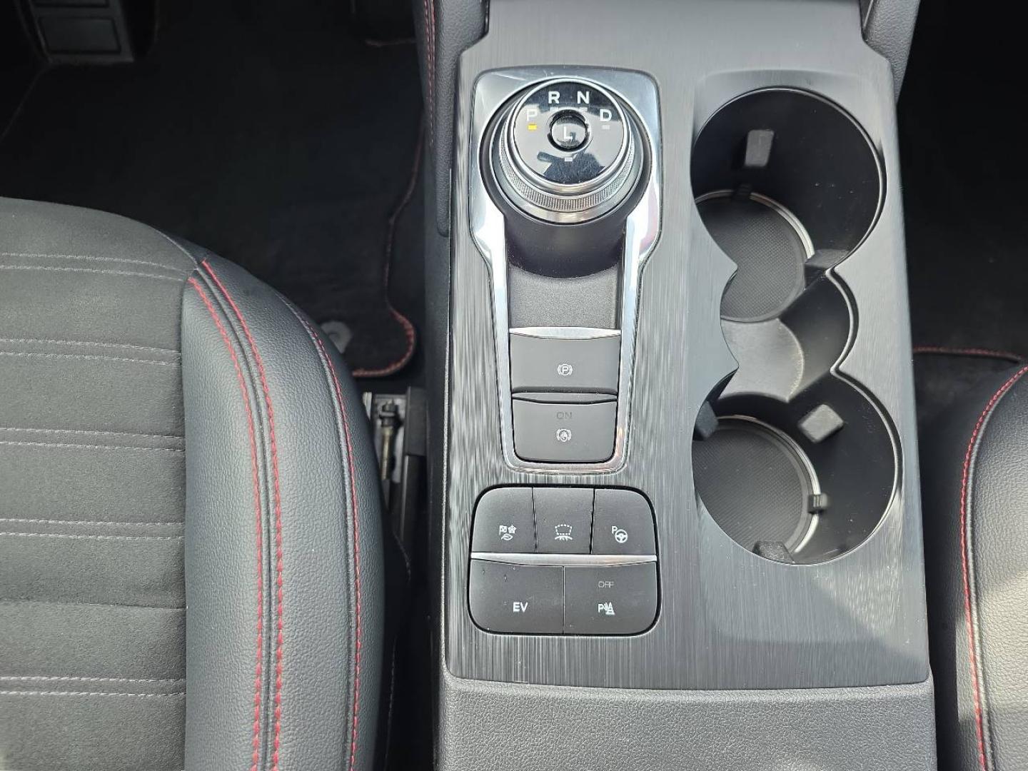 Image FORD Kuga 2.5 Duratec 225ch PowerSplit PHEV ST-Line X eCVT