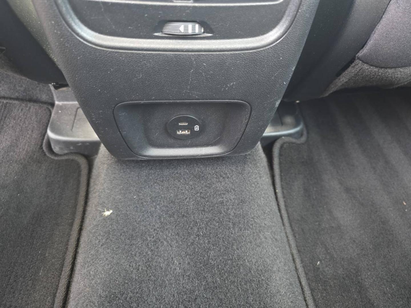 Image FORD Kuga 2.5 Duratec 190ch FHEV Titanium BVA i-AWD 4X4