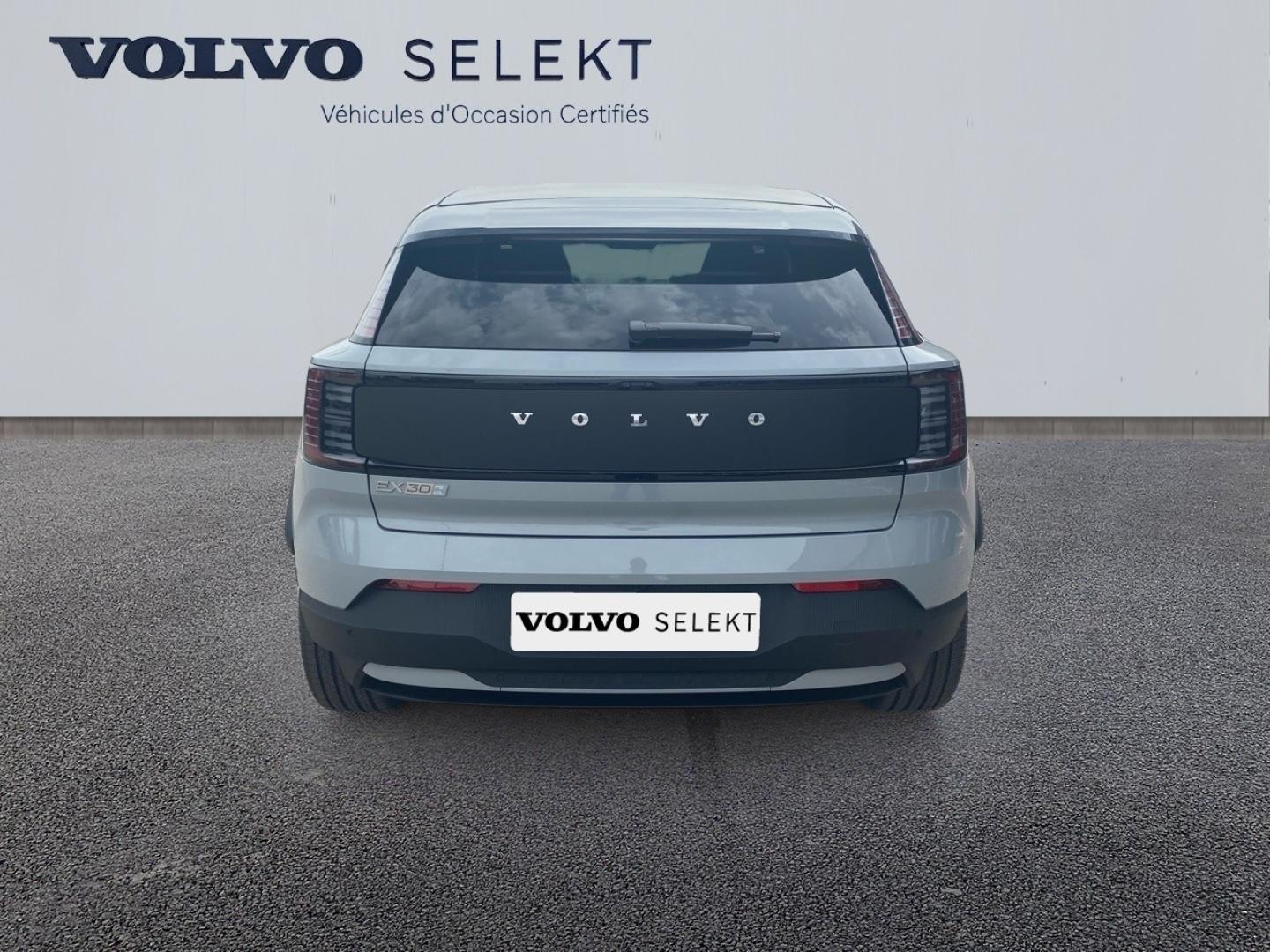 Image VOLVO EX30 Cross Country P5 Long Range 272ch 69kWh Ultra