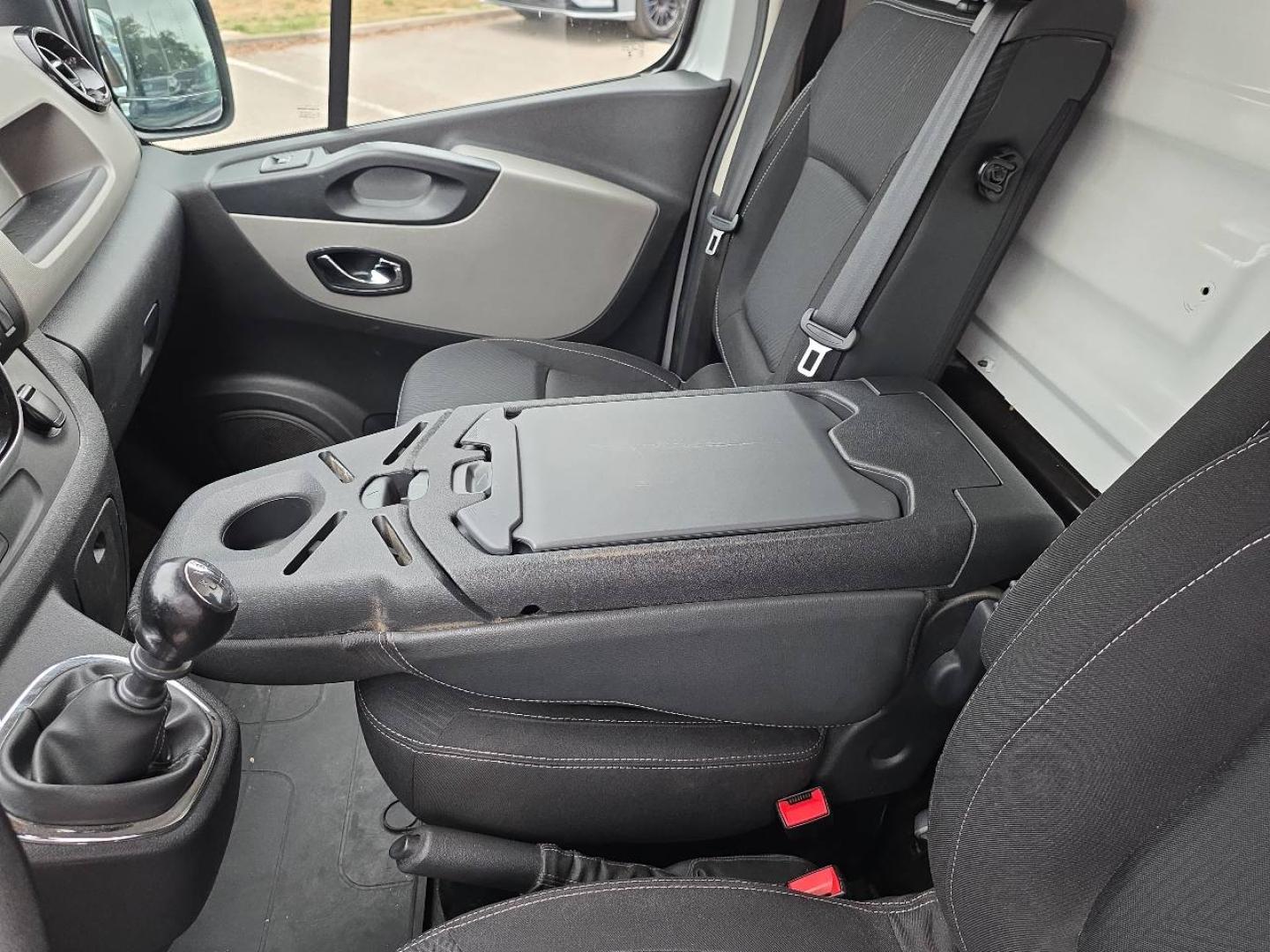 Image RENAULT Trafic Fg L2H1 1200 1.6 dCi 145ch energy Grand Confort Euro6