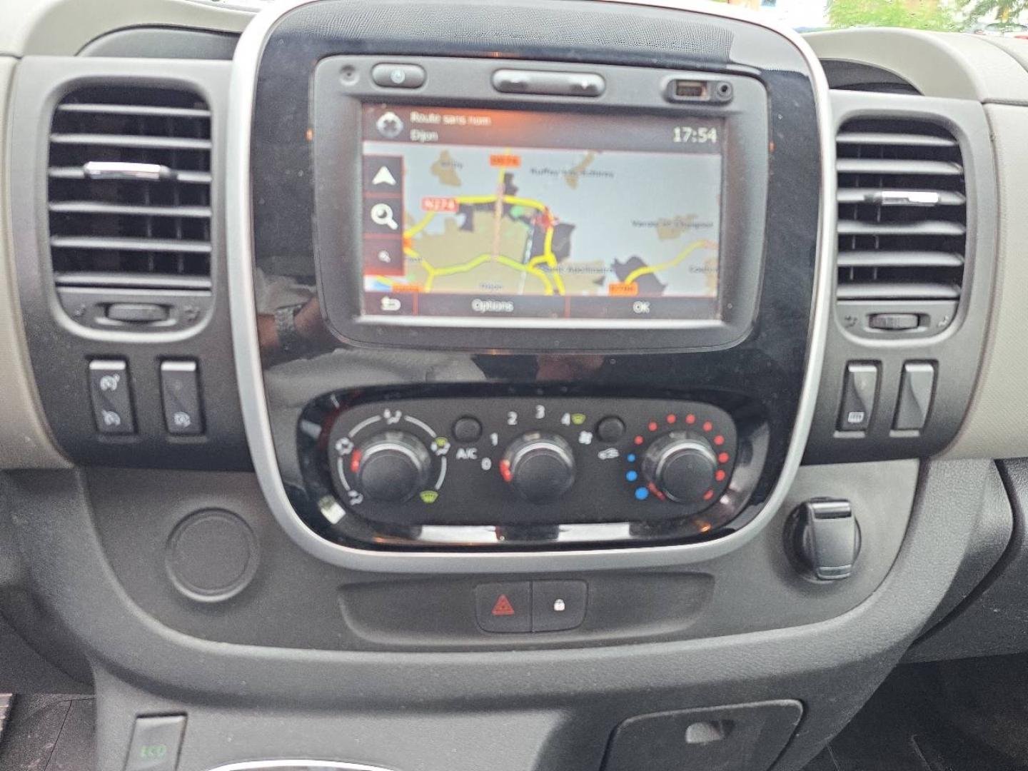 Image RENAULT Trafic Fg L2H1 1200 1.6 dCi 145ch energy Grand Confort Euro6