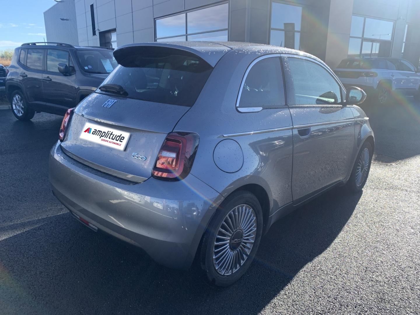 Image FIAT Nle 500 MY23  BERLINE 42kWh