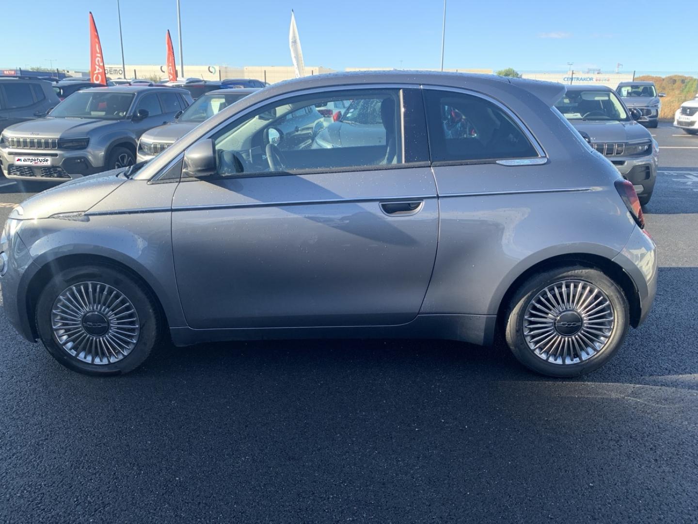 Image FIAT Nle 500 MY23  BERLINE 42kWh