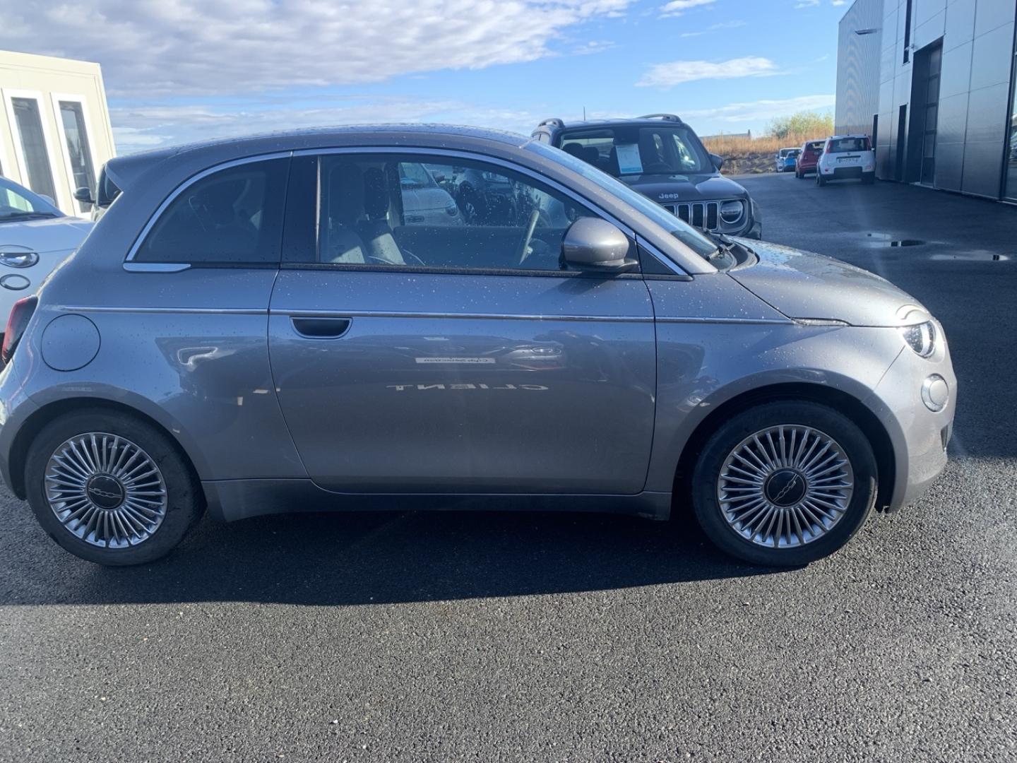 Image FIAT Nle 500 MY23  BERLINE 42kWh