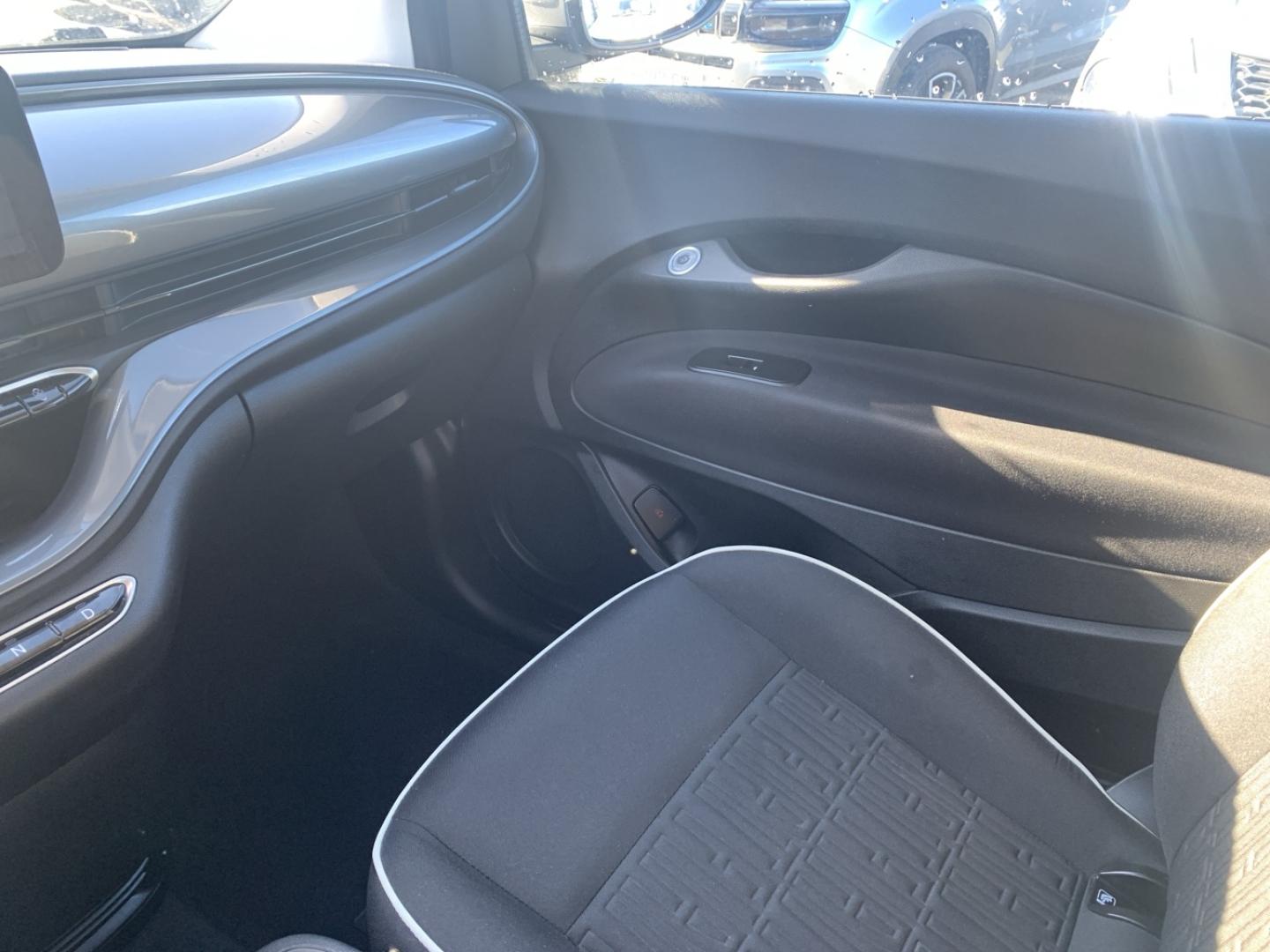 Image FIAT Nle 500 MY23  BERLINE 42kWh