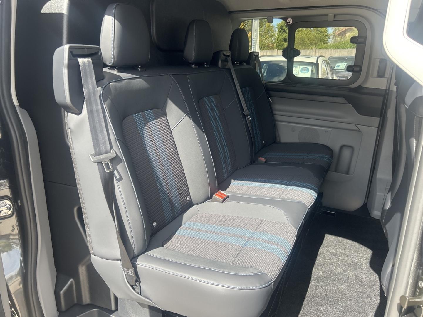 Image FORD Transit Custom Fg 320 L2H1 2.5 Duratec 232ch Hybride rechargeable Sport CVT