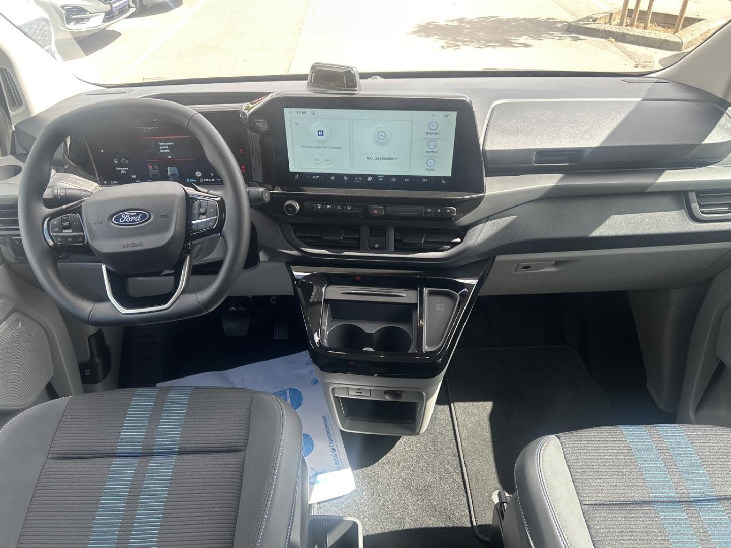 Image FORD Transit Custom Fg 320 L2H1 2.5 Duratec 232ch Hybride rechargeable Sport CVT