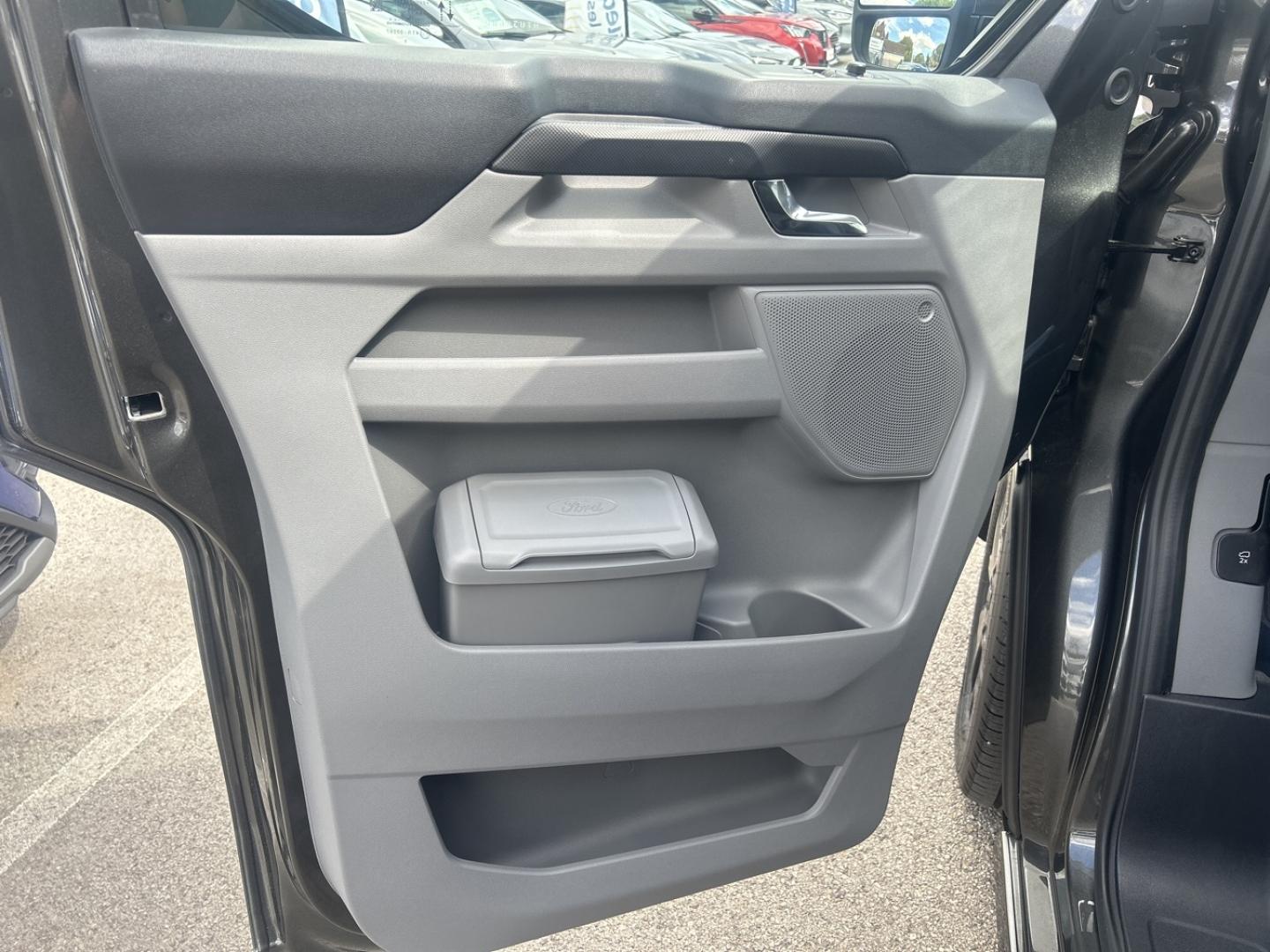 Image FORD Transit Custom Fg 320 L2H1 2.5 Duratec 232ch Hybride rechargeable Sport CVT