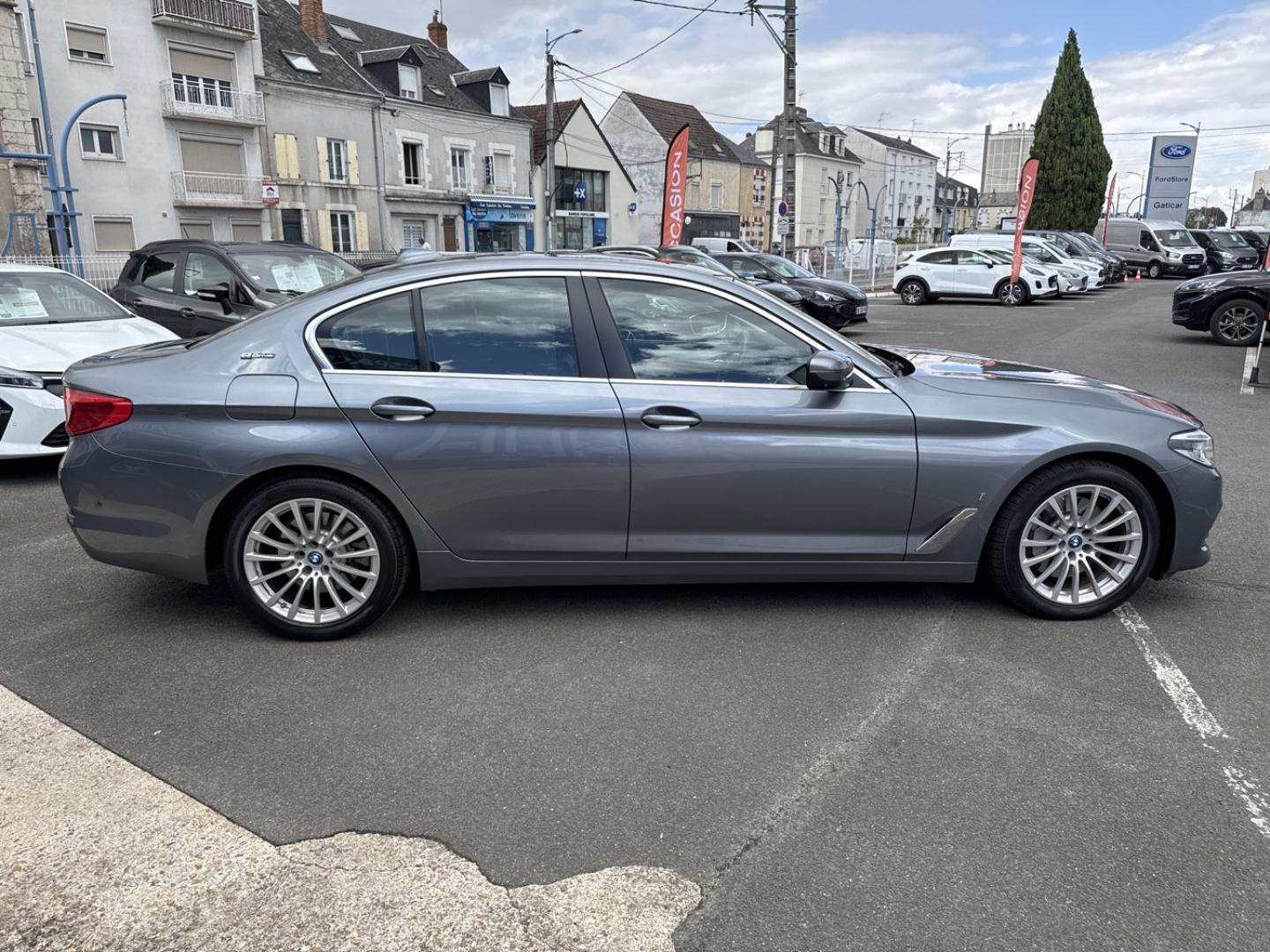Image BMW Série 5 530eA iPerformance 252ch Lounge