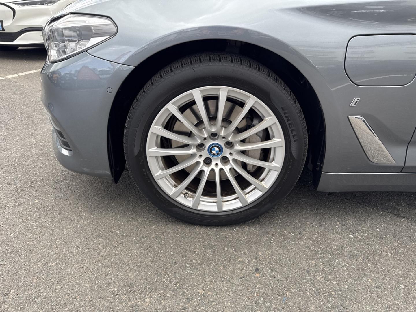Image BMW Série 5 530eA iPerformance 252ch Lounge