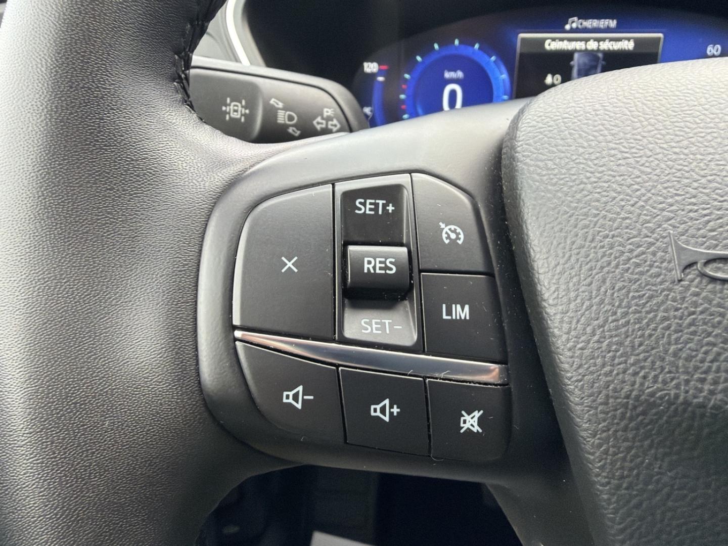 Image FORD Kuga 2.5 Duratec 190ch FHEV E85 Titanium BVA