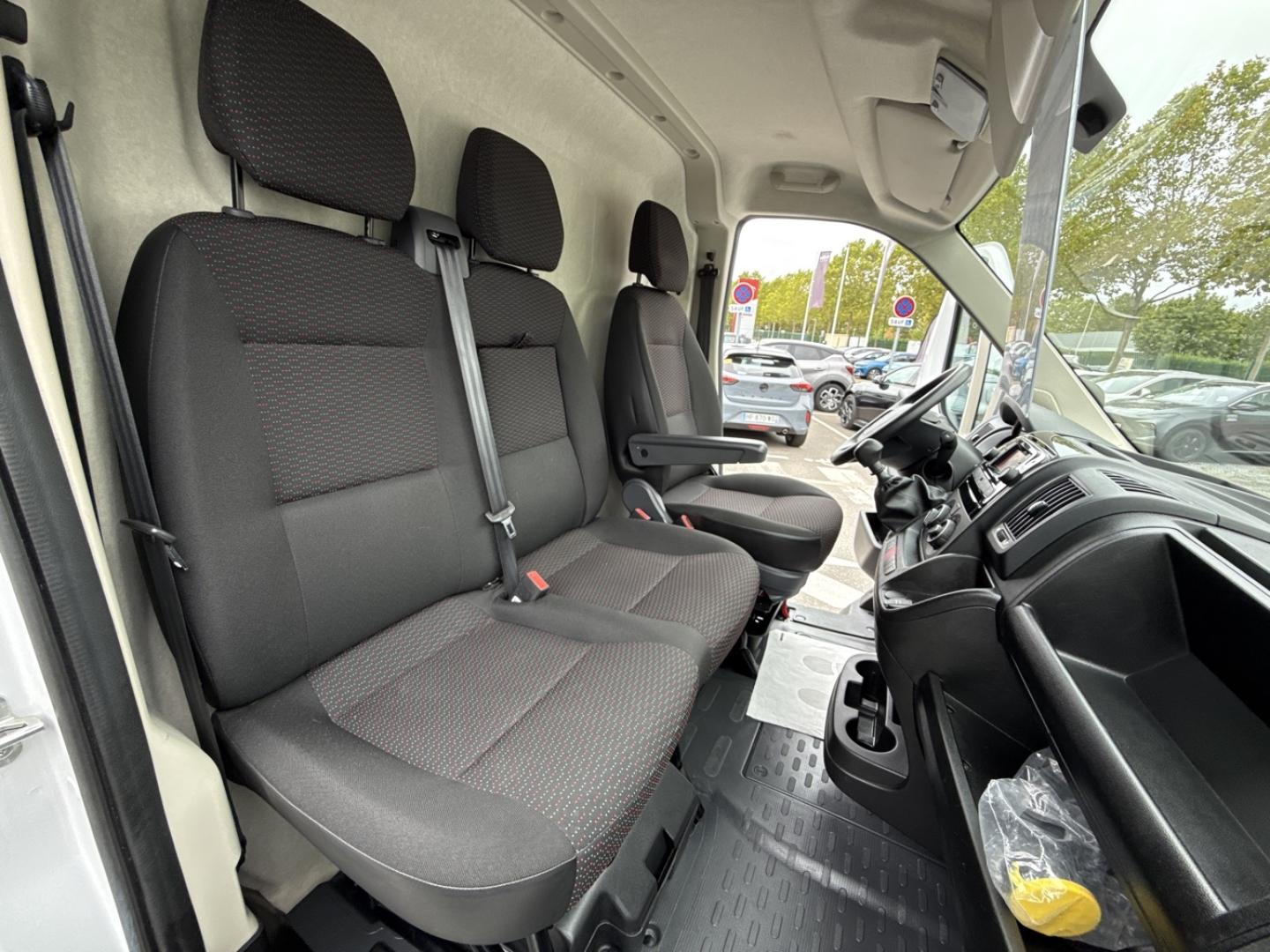 Image PEUGEOT Boxer Fg L1H1 3.0 120ch BlueHDi S&S