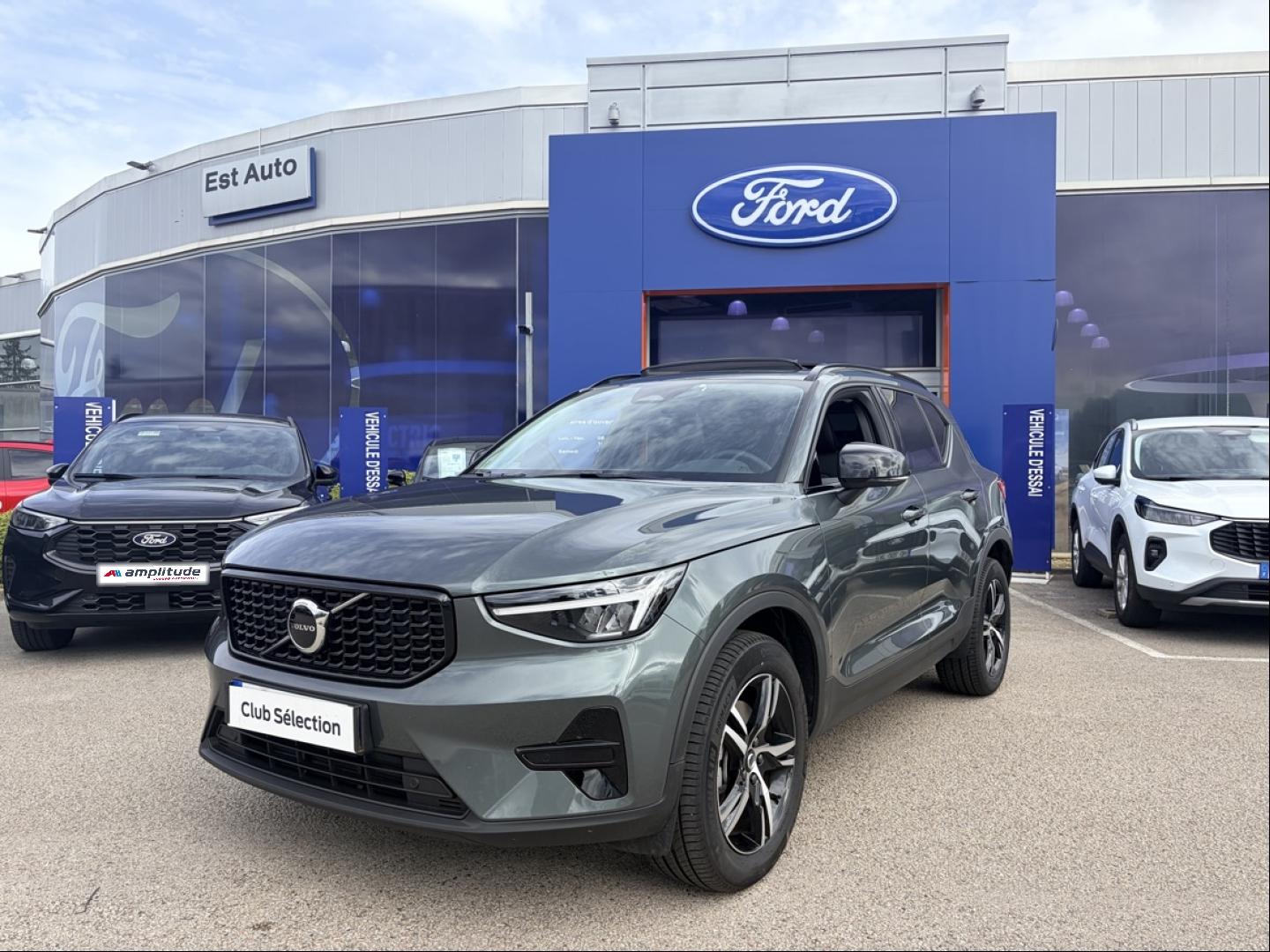 Photo VOLVO XC40 B3 163ch Plus DCT 7