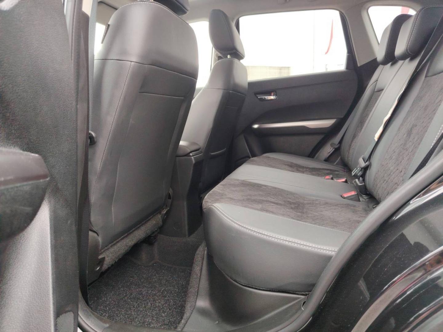 SUZUKI Vitara 1.5 Dualjet Hybrid 115ch Privilège Auto - Miniature 11