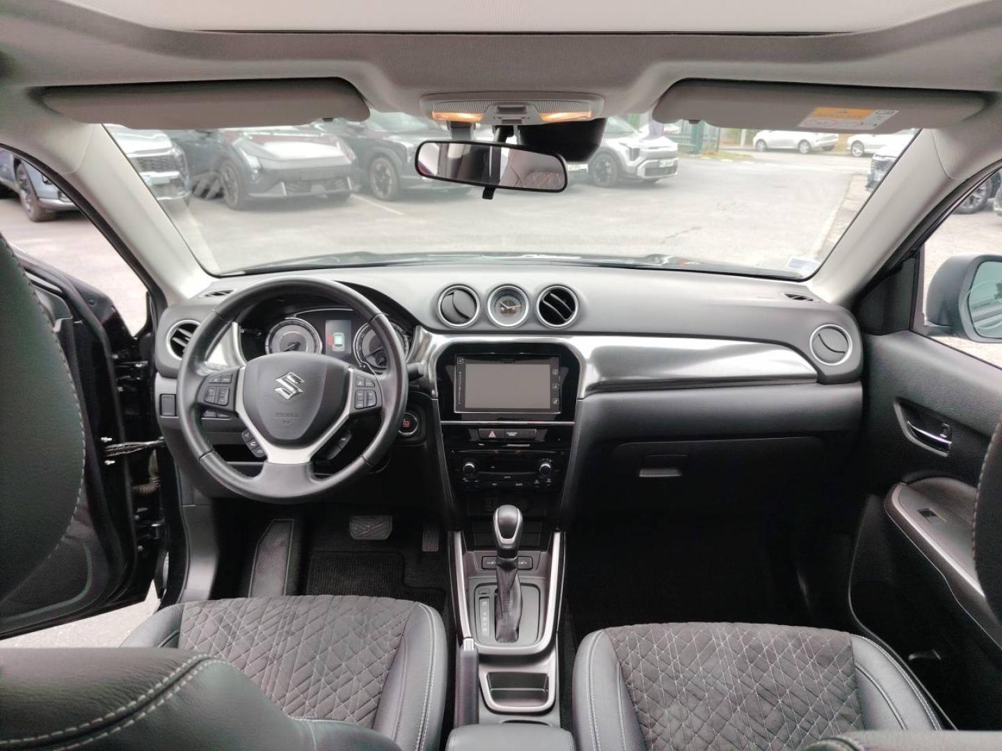 SUZUKI Vitara 1.5 Dualjet Hybrid 115ch Privilège Auto - Miniature 12