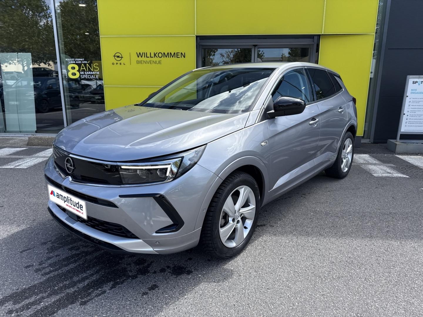 Photo OPEL Grandland 1.2 Turbo 130ch Elegance Business