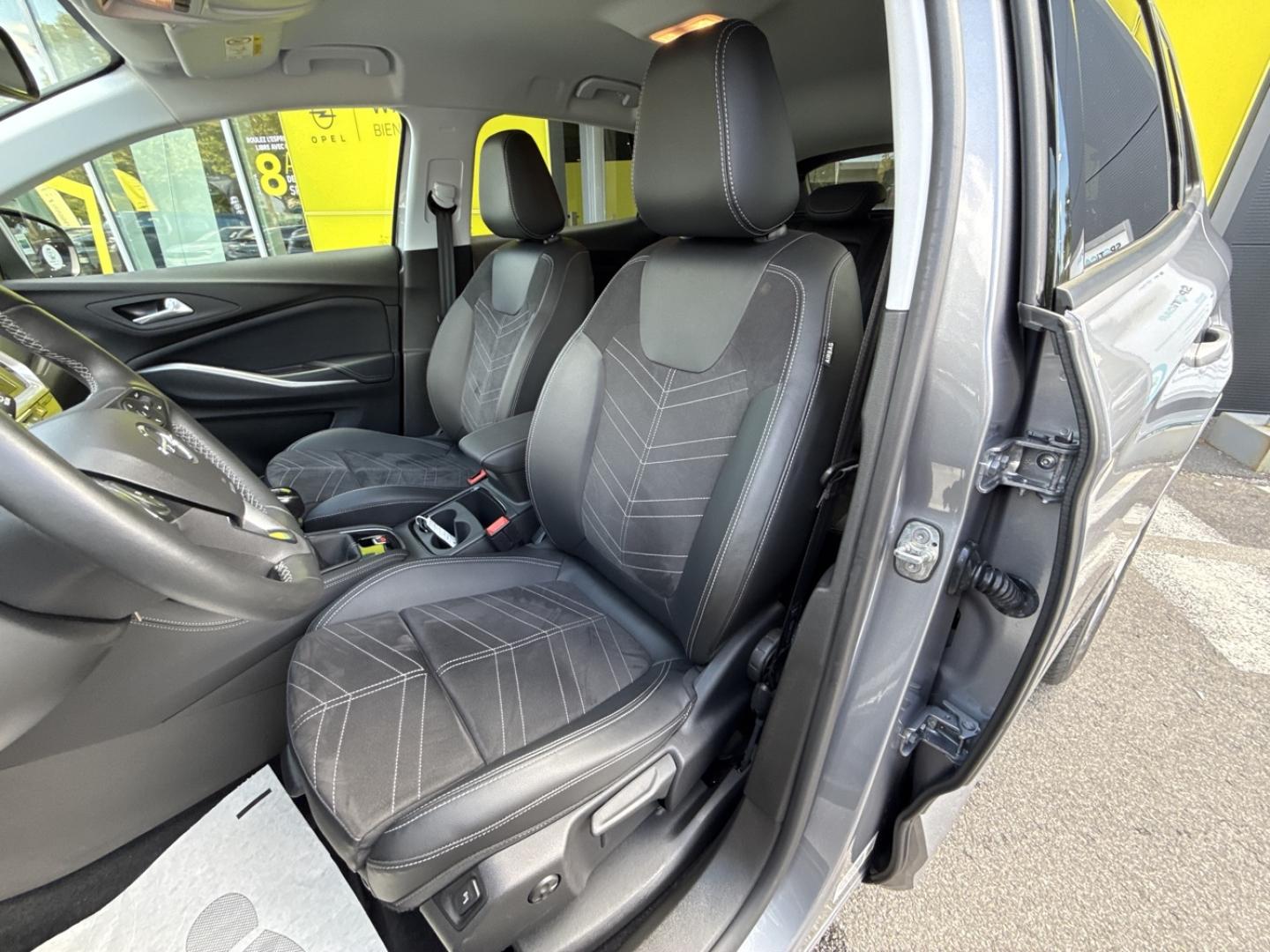 Image OPEL Grandland 1.2 Turbo 130ch Elegance Business