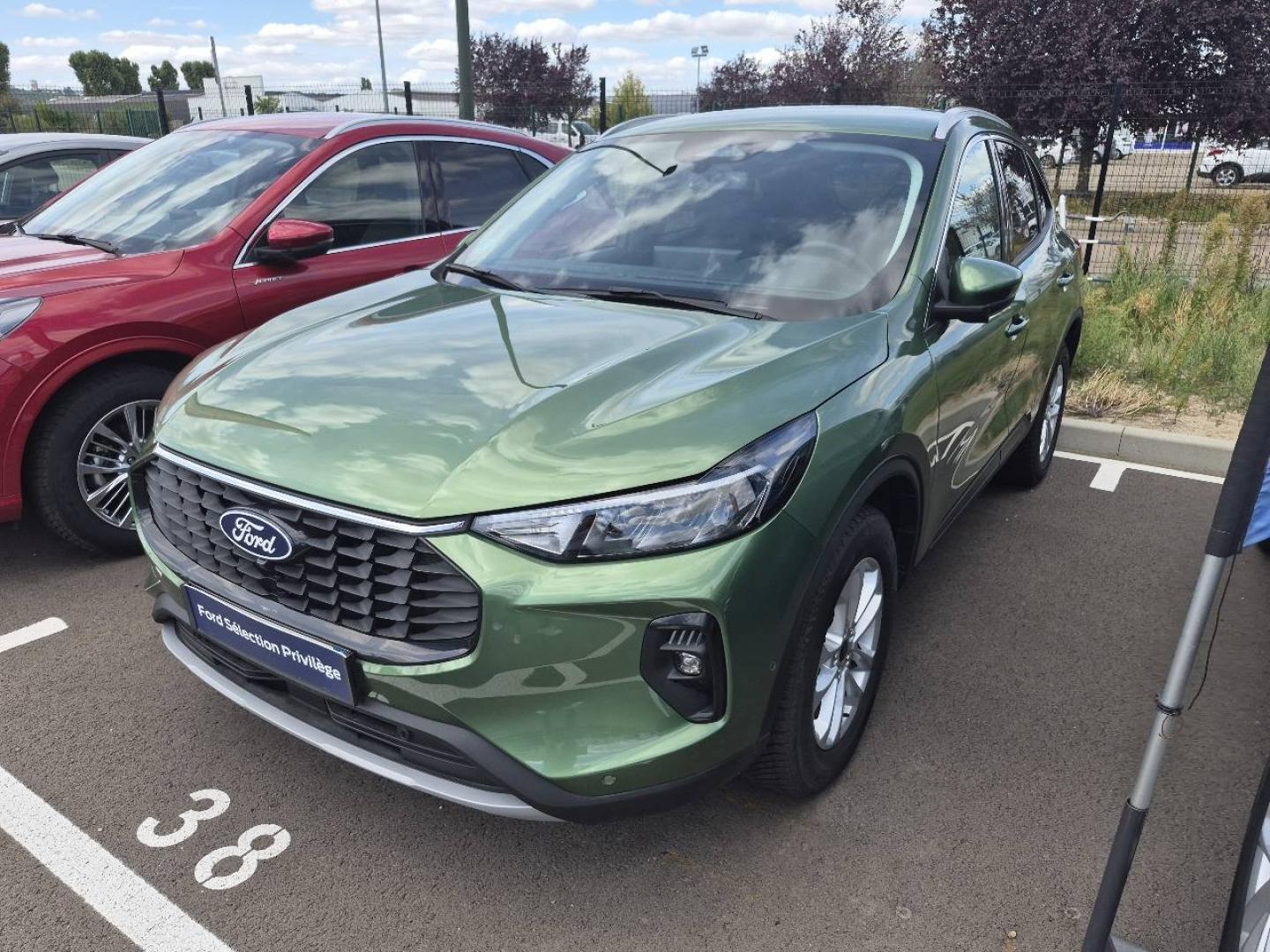 Photo FORD Kuga 2.5 Duratec 180ch Hybrid FlexiFuel Titanium Business Powershift
