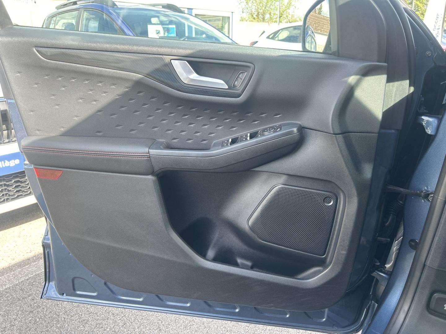 Image FORD Kuga 1.5 EcoBlue 120ch ST-Line Powershift