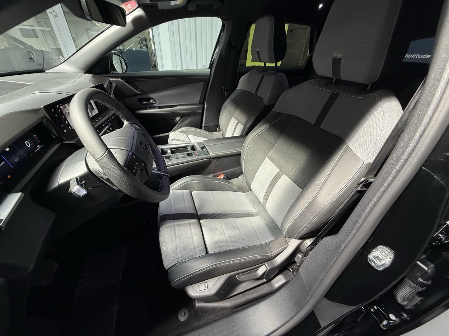 Image OPEL Grandland 1.2 Turbo Hybrid 145ch GS e-DCT6