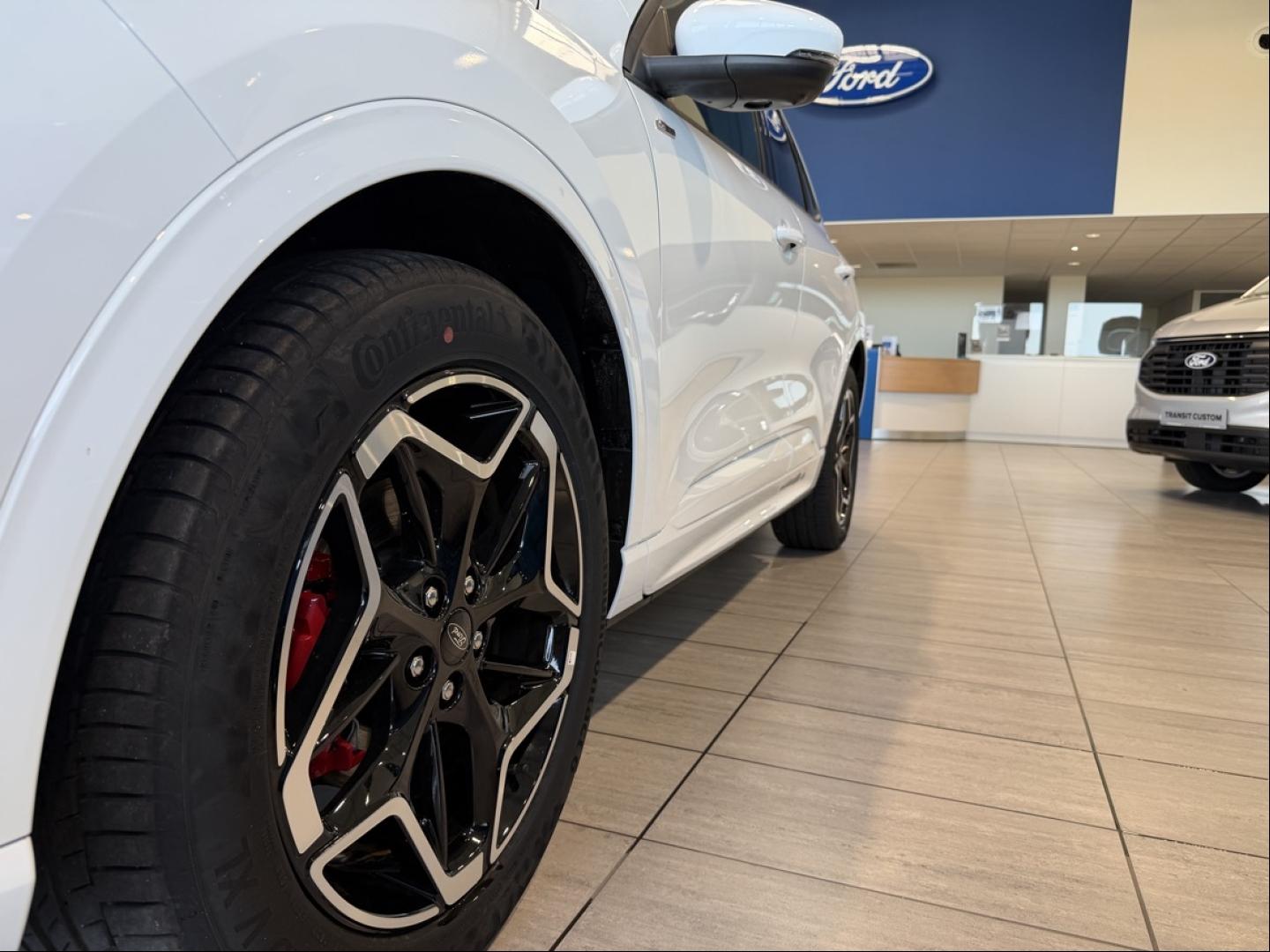 Image FORD Kuga 2.5 Duratec 180 ch Hybrid FlexiFuel (FHEV E85) Powershift 5p ST LINE X