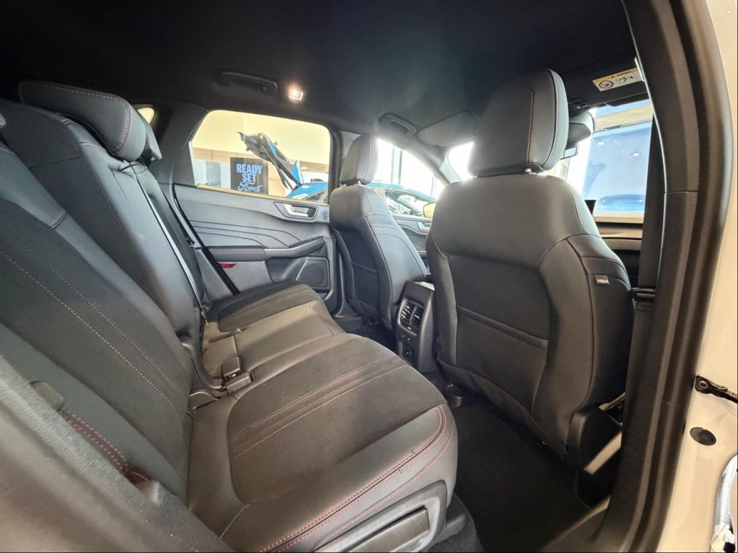 Image FORD Kuga 2.5 Duratec 180 ch Hybrid FlexiFuel (FHEV E85) Powershift 5p ST LINE X