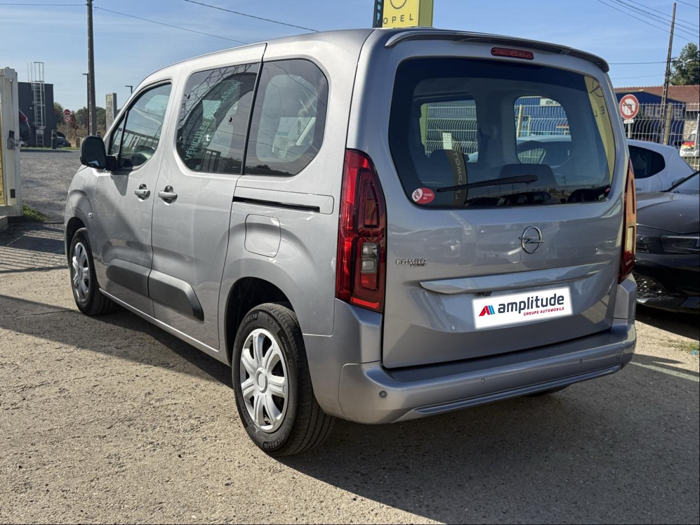 Image OPEL Combo Life L1H1 1.2 130ch Edition BVA8