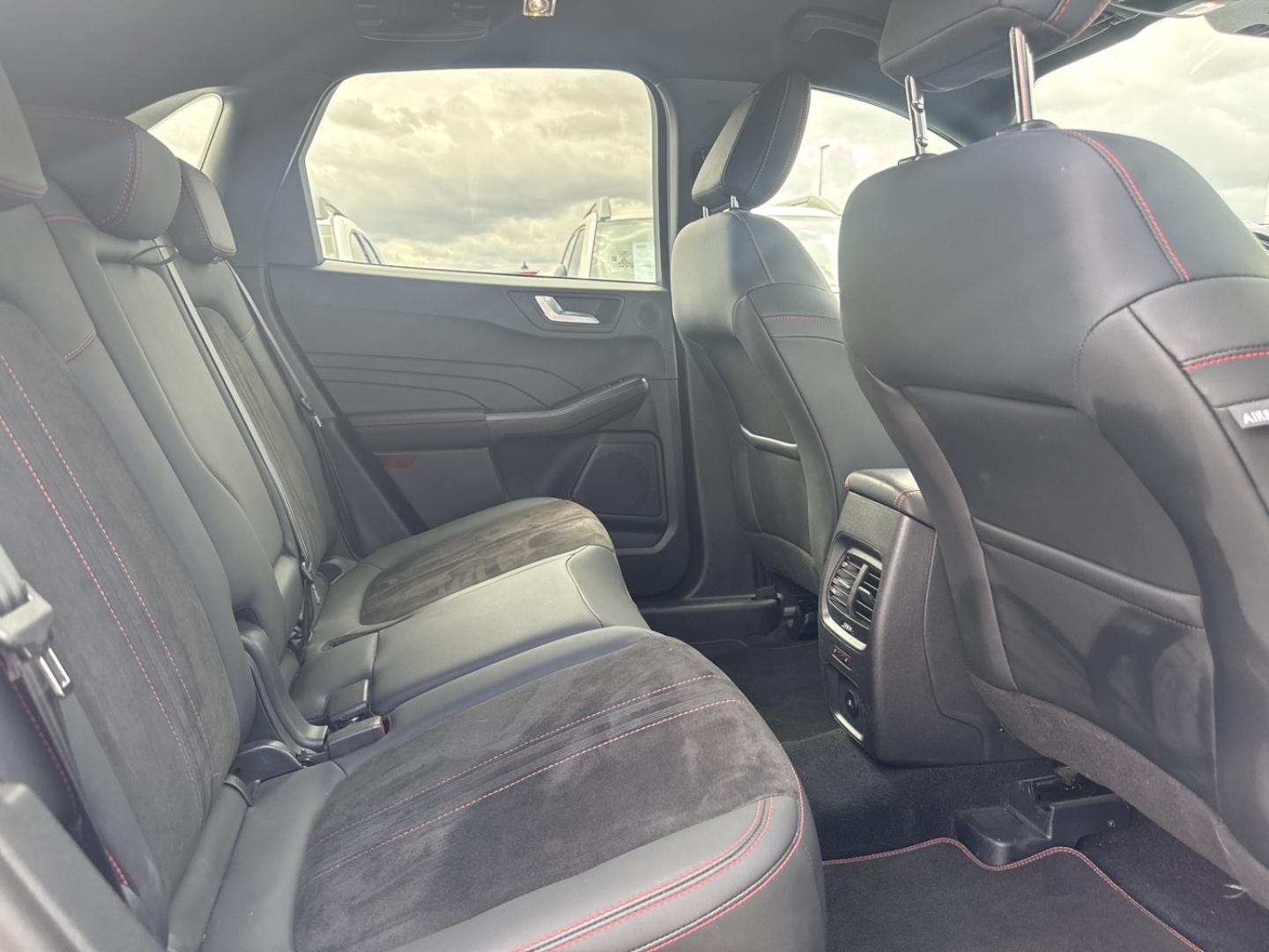 Image FORD Kuga 2.5 Duratec 243 ch Hybride Rechargeable ST-Line X Powershift