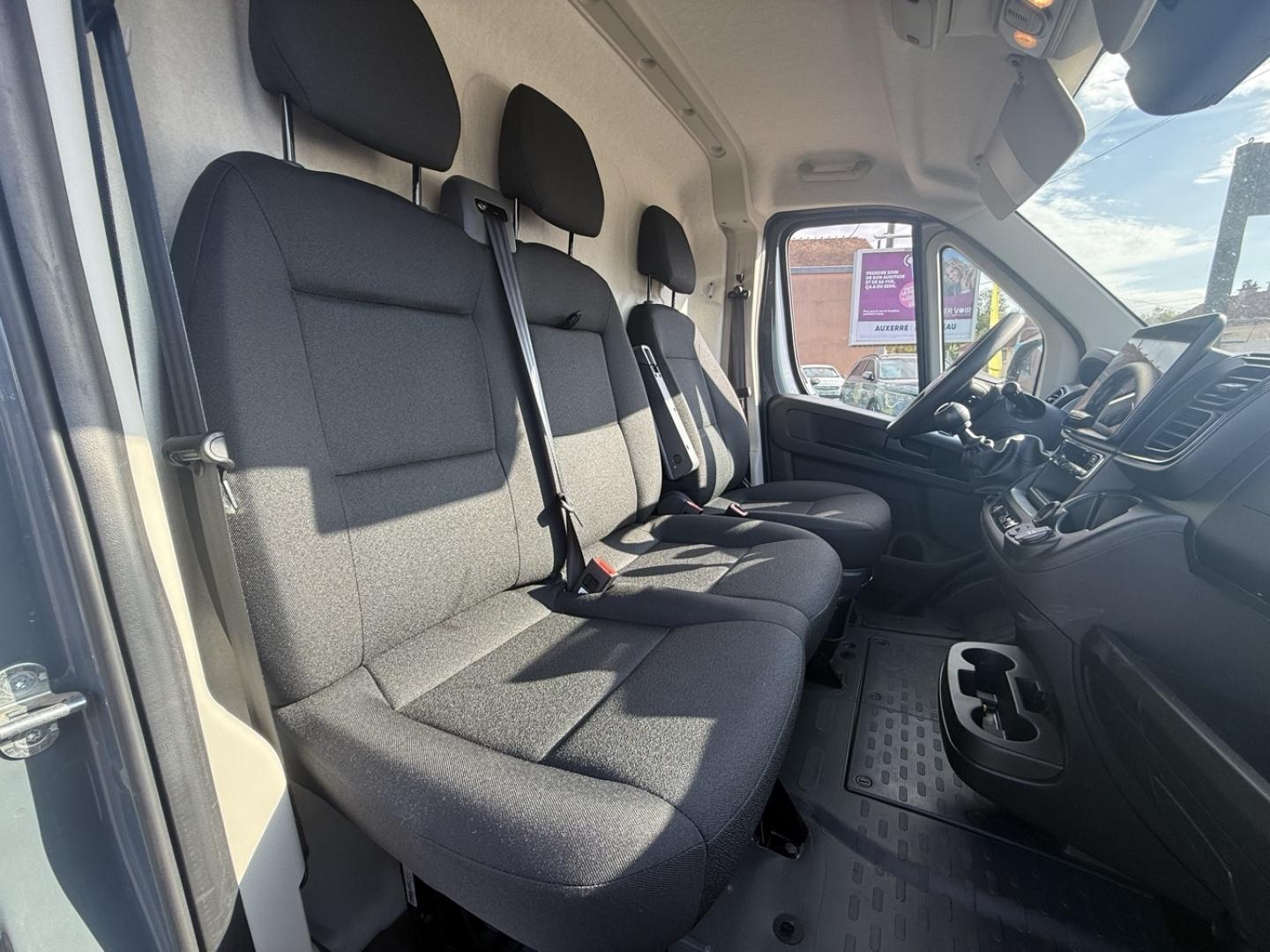 Image OPEL Movano Fg L2H2 3.0 120ch S&S Pack Premium Connect