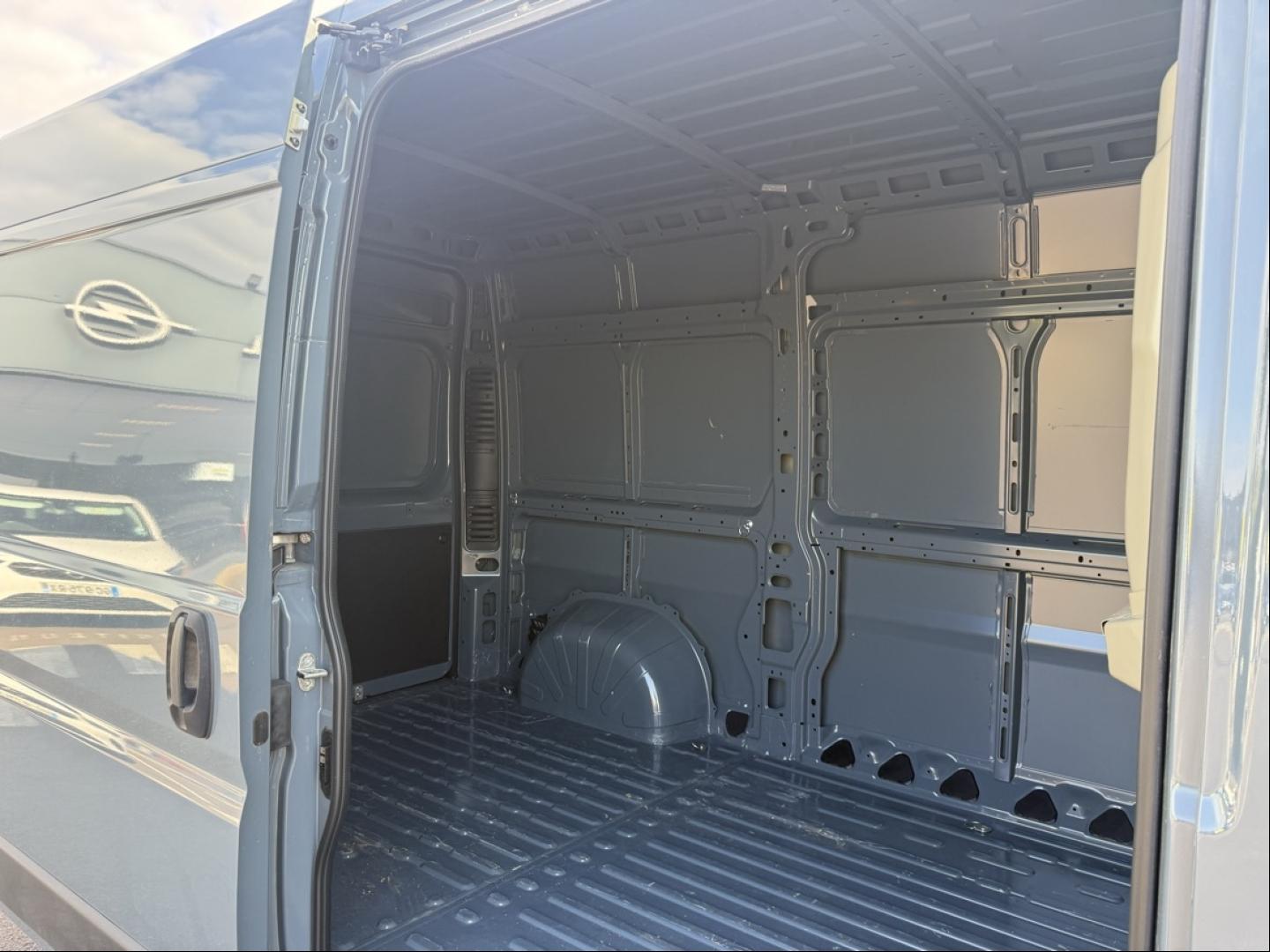 Image OPEL Movano Fg L2H2 3.0 120ch S&S Pack Premium Connect