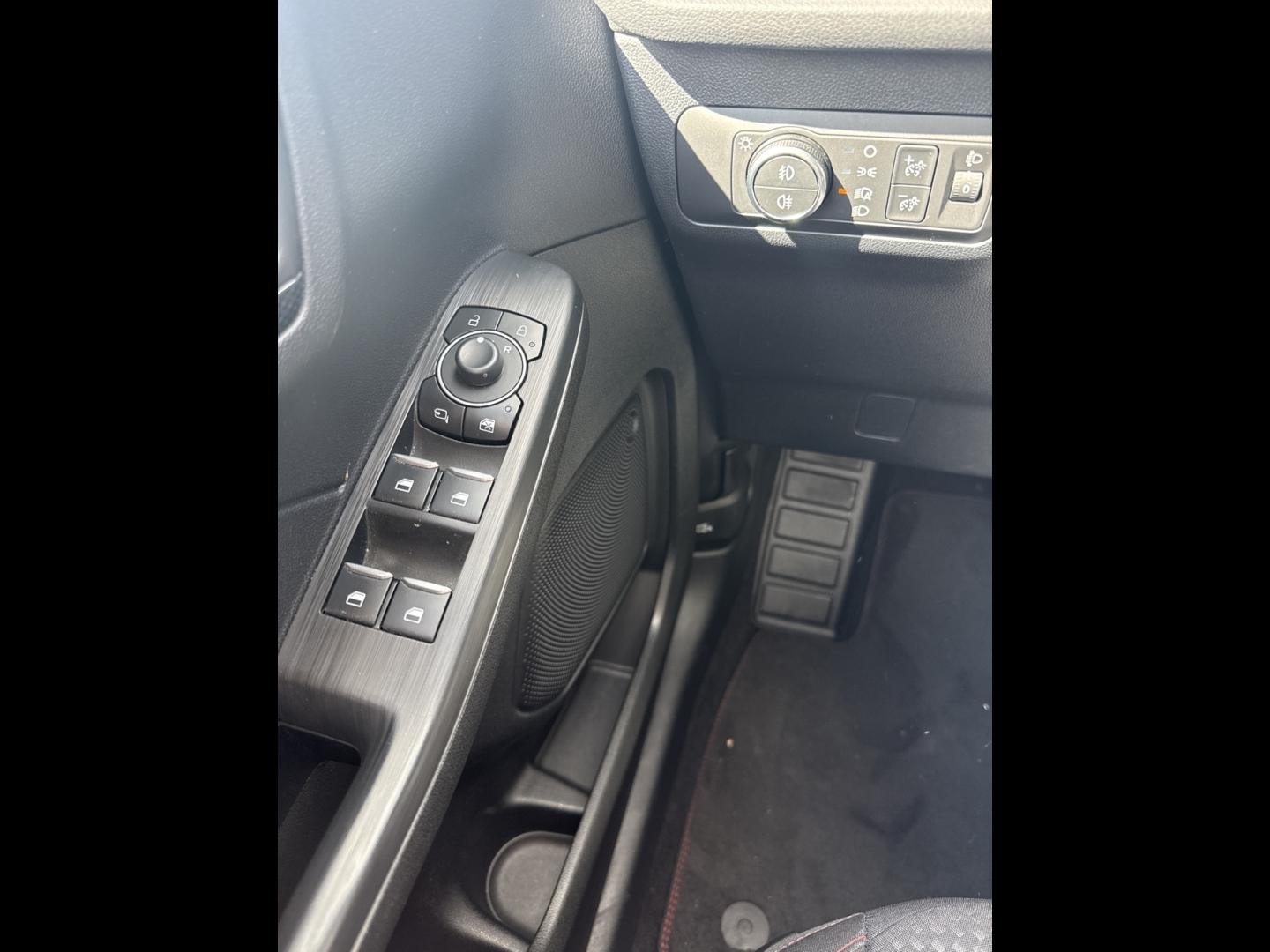 Image FORD Kuga 2.5 Duratec 190ch FHEV E85 ST-Line BVA