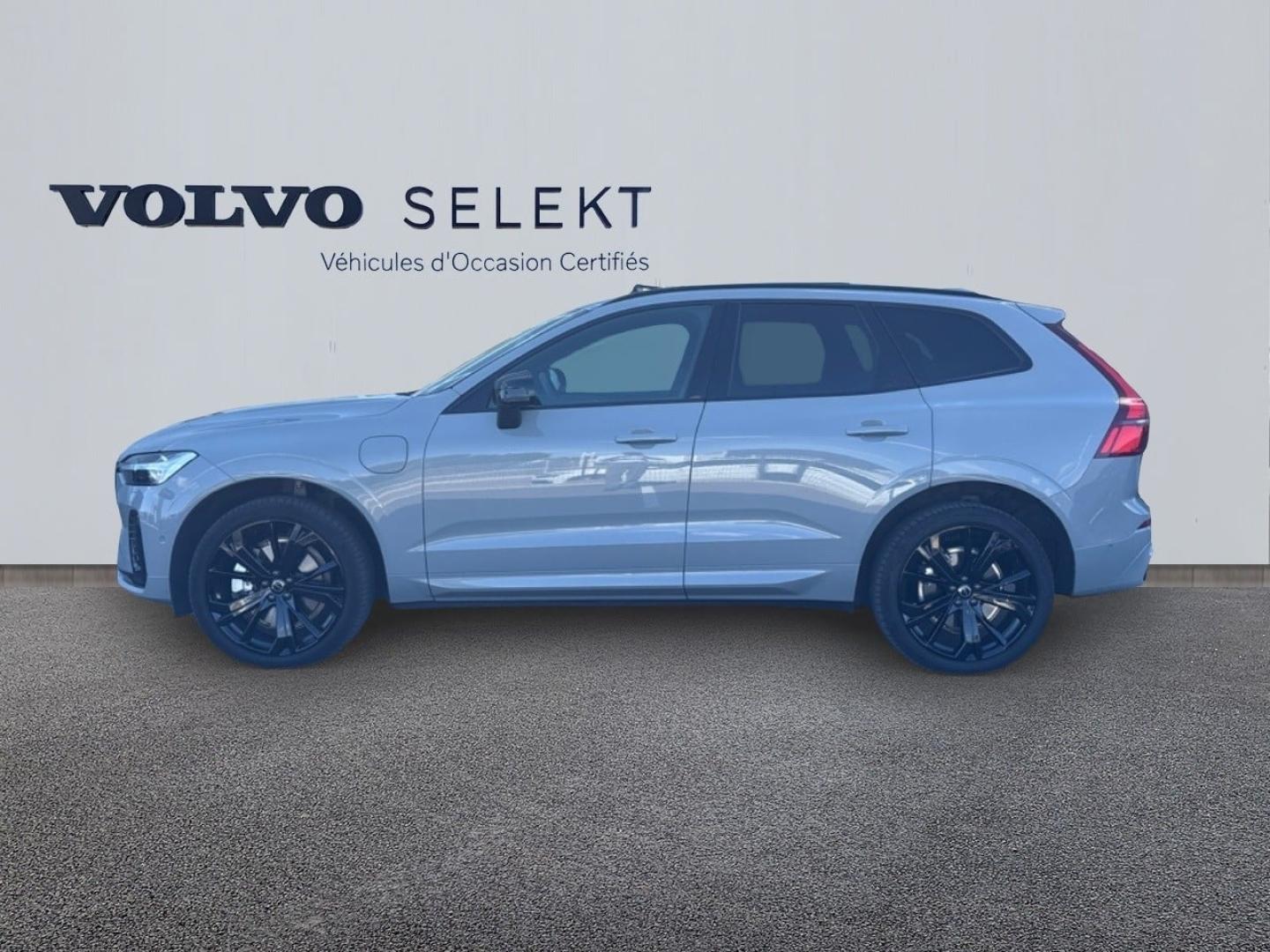 Image VOLVO XC60 T6 Hybride Rechargeable 350ch Black Edition Geartronic 8 AWD