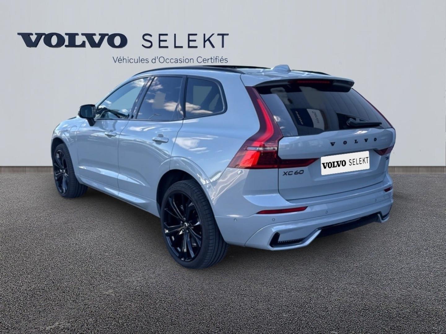 Image VOLVO XC60 T6 Hybride Rechargeable 350ch Black Edition Geartronic 8 AWD