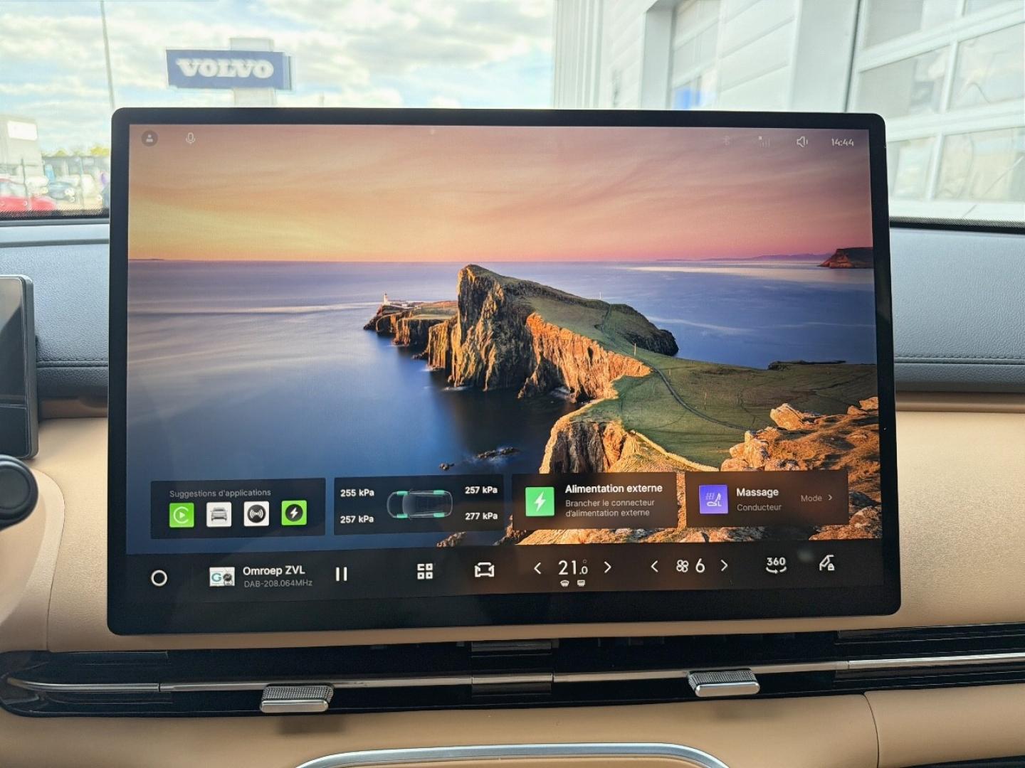 Image GEELY Starray 1.5 EM-i 99+218ch Max+