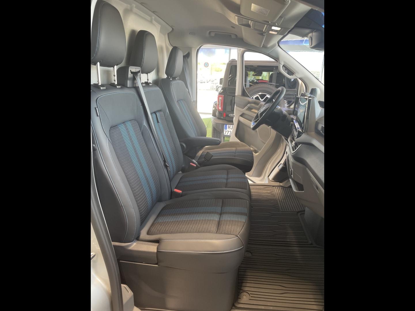 Image FORD Transit Custom Fg 320 L1H1 Electrique 160 kW 218ch Batterie 71 kWh Sport