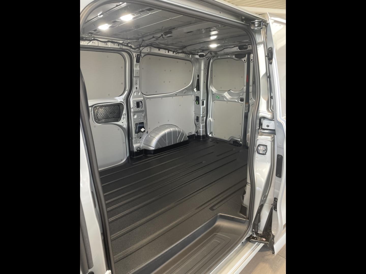 Image FORD Transit Custom Fg 320 L1H1 Electrique 160 kW 218ch Batterie 71 kWh Sport