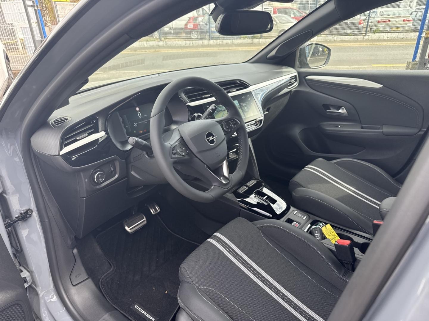 Image OPEL Corsa 1.2 Turbo Hybrid 110ch Ultimate e-DCT6