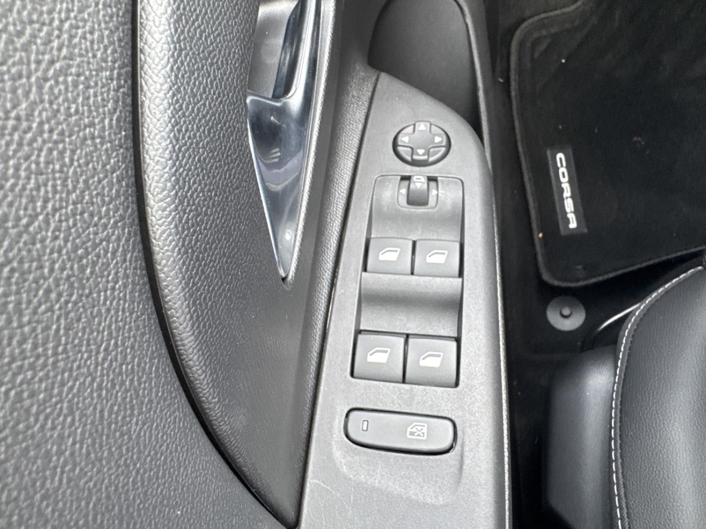 Image OPEL Corsa 1.2 Turbo Hybrid 110ch Ultimate e-DCT6