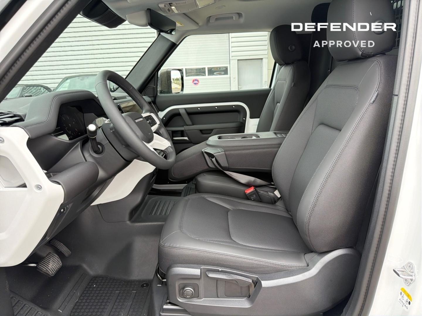 Image LAND-ROVER Defender 90 3.0 D200 Hard Top S