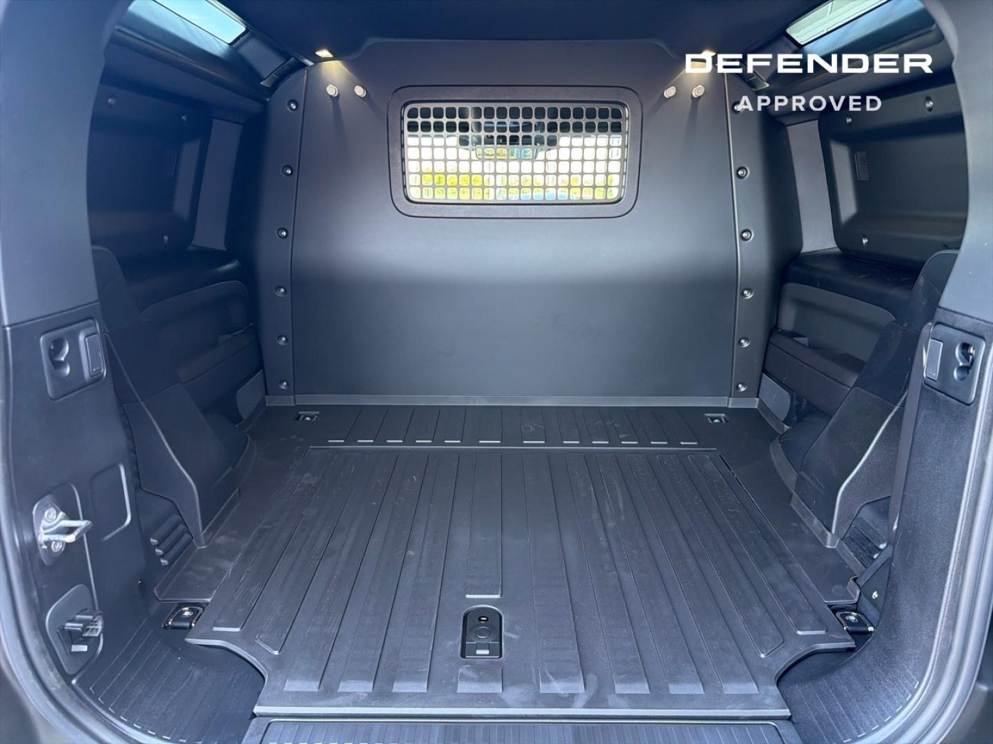Image LAND-ROVER Defender 90 3.0 D200 Hard Top S