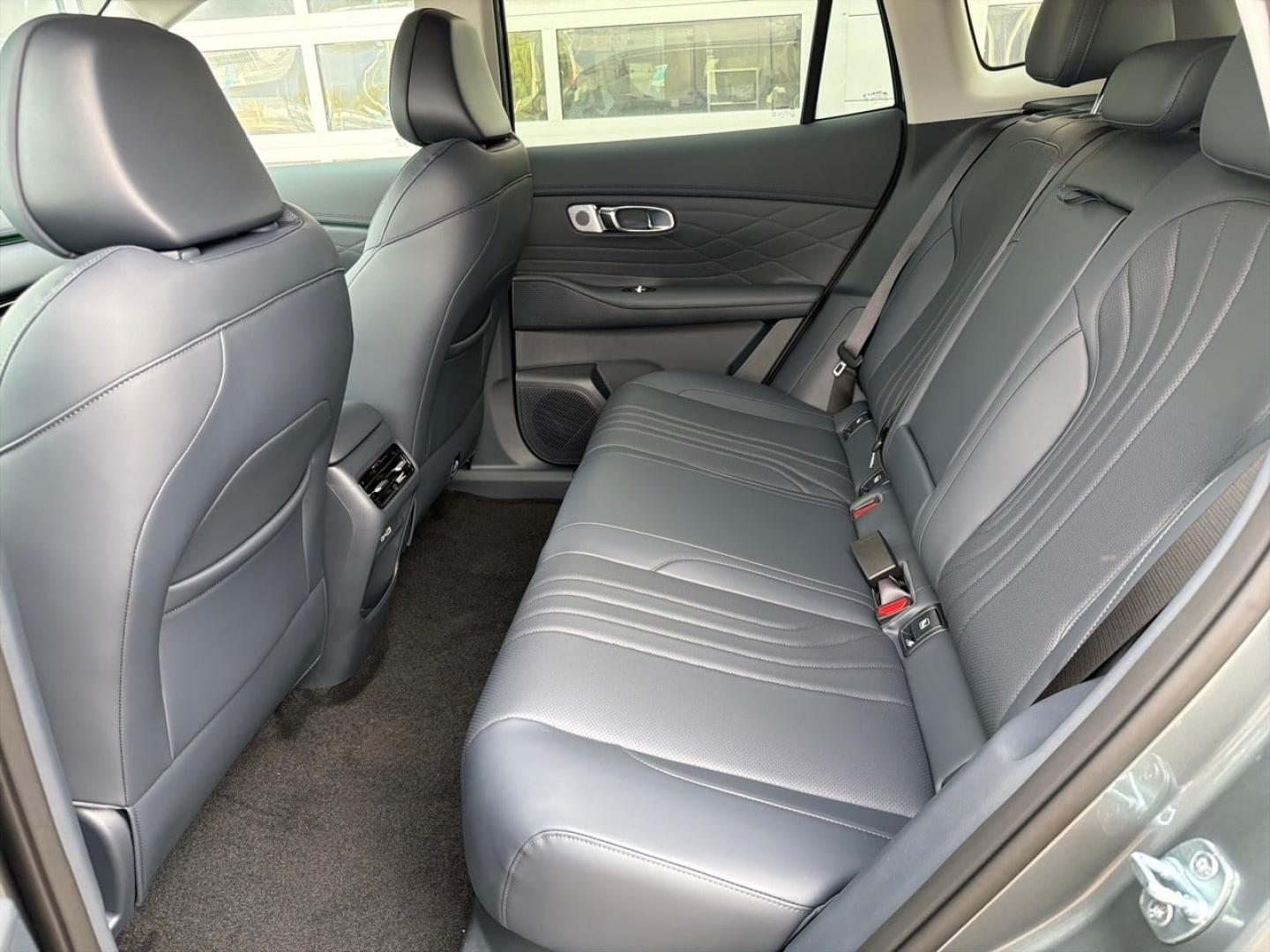 Image GEELY Starray 1.5 EM-i 99+218ch Max