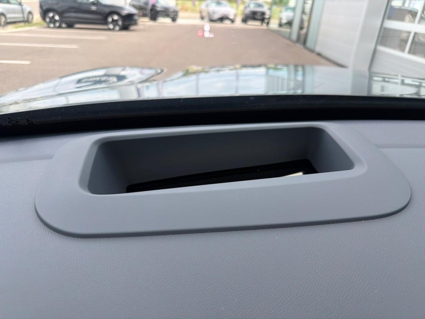 Image GEELY Starray 1.5 EM-i 99+218ch Max