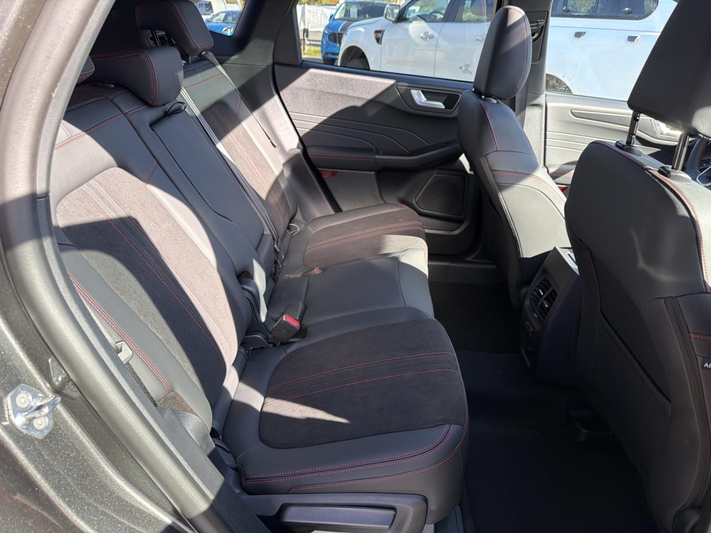 Image FORD Kuga 2.5 Duratec 180ch Hybrid FlexiFuel ST-Line X Powershift