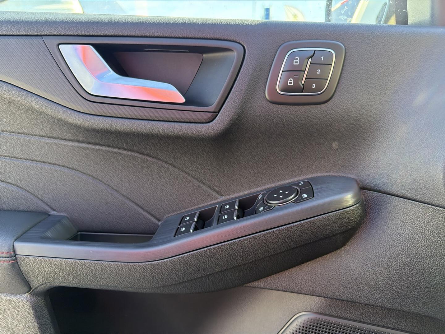 Image FORD Kuga 2.5 Duratec 180ch Hybrid FlexiFuel ST-Line X Powershift