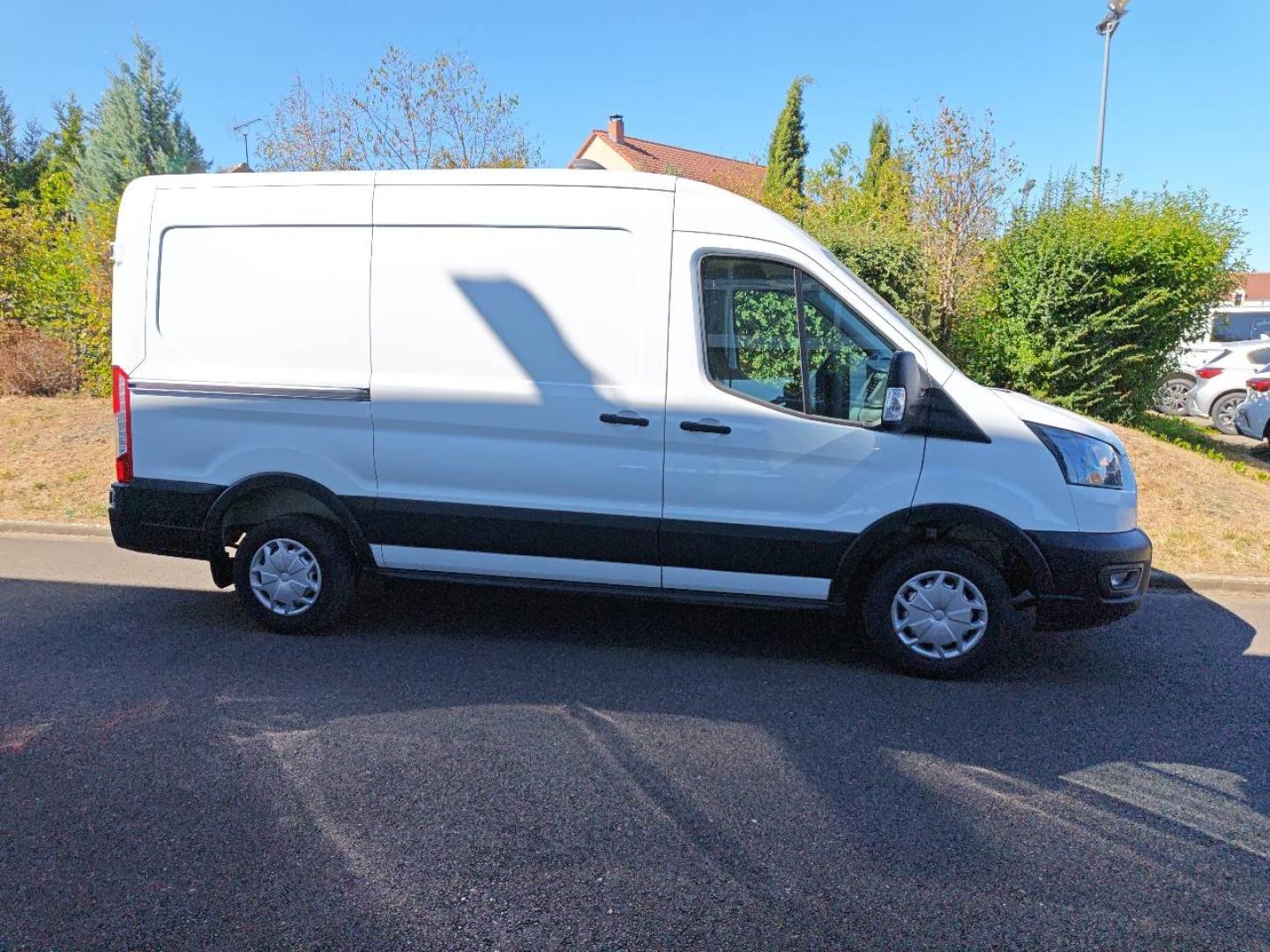 Image FORD Transit 2T Fg T310 L2H2 2.0 EcoBlue 130ch Ambiente
