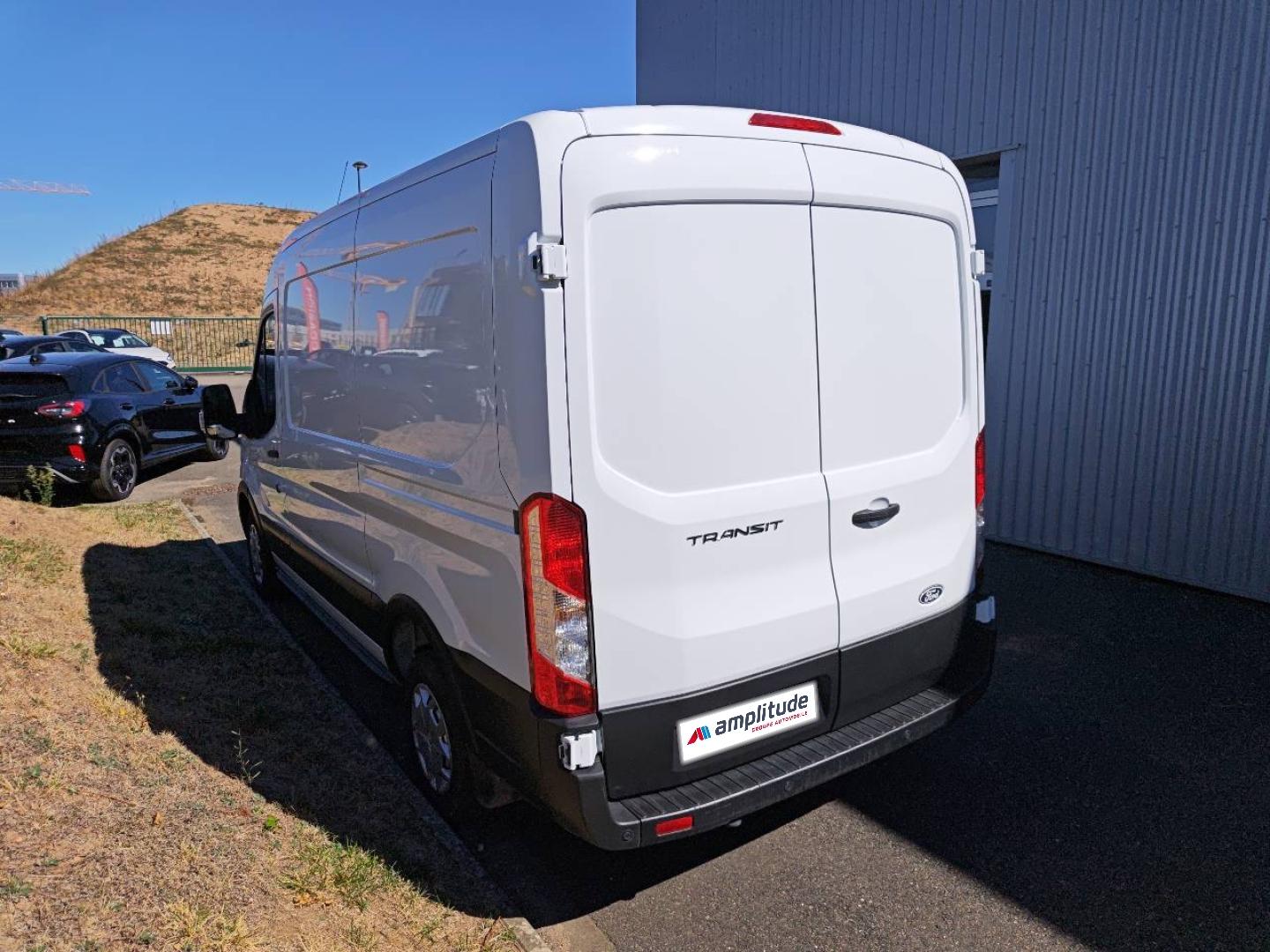 Image FORD Transit 2T Fg T310 L2H2 2.0 EcoBlue 130ch Ambiente